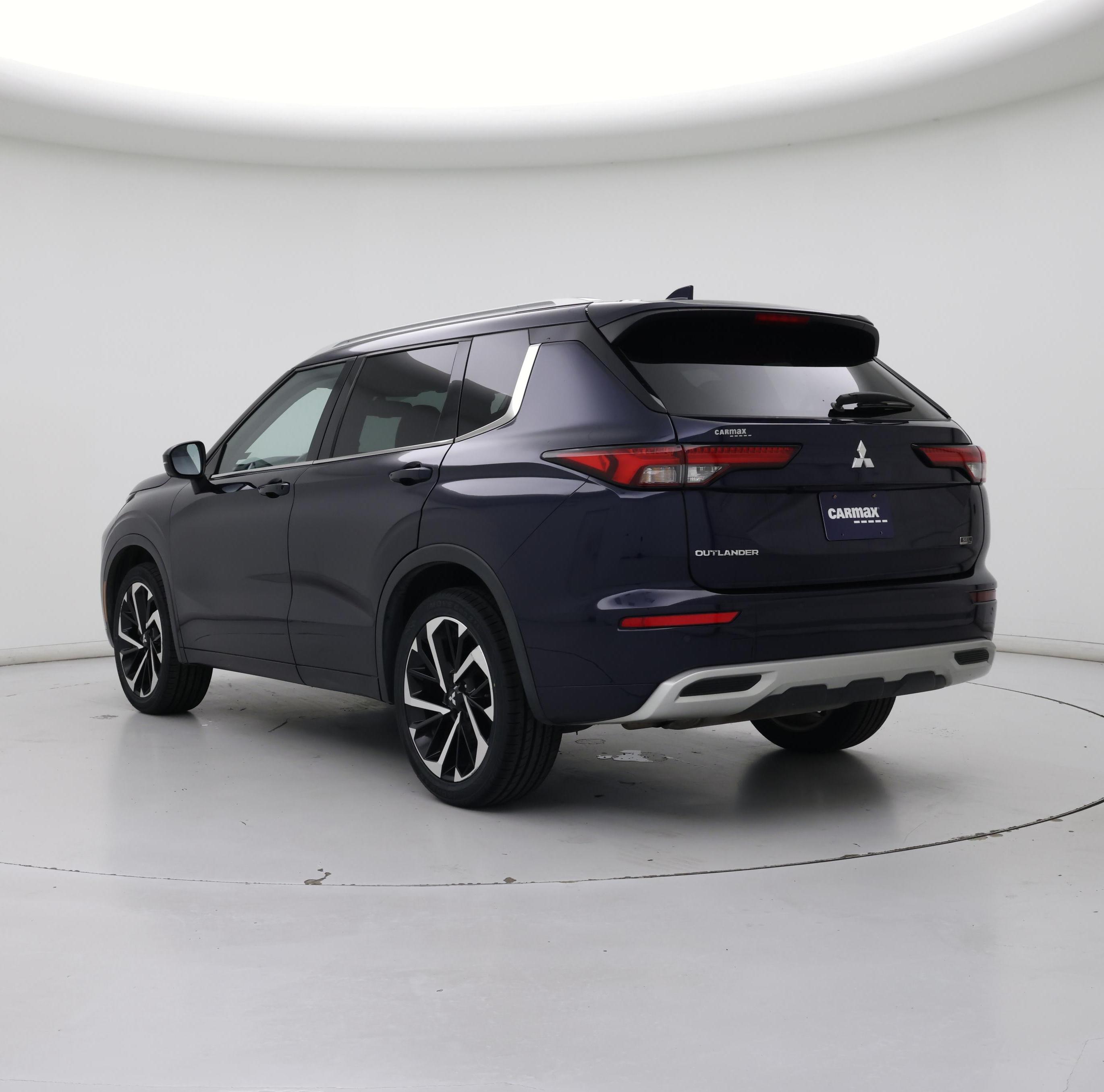 Thumbnail: 2022 Mitsubishi Outlander - 2