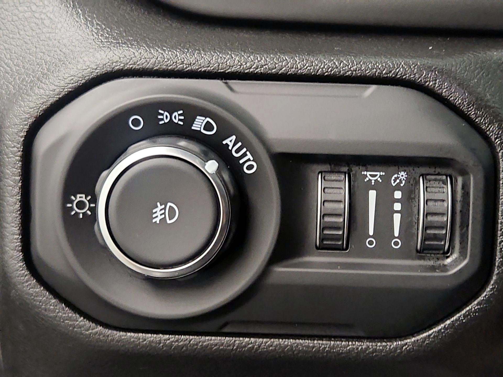 Thumbnail: 2022 Jeep Wrangler - 13