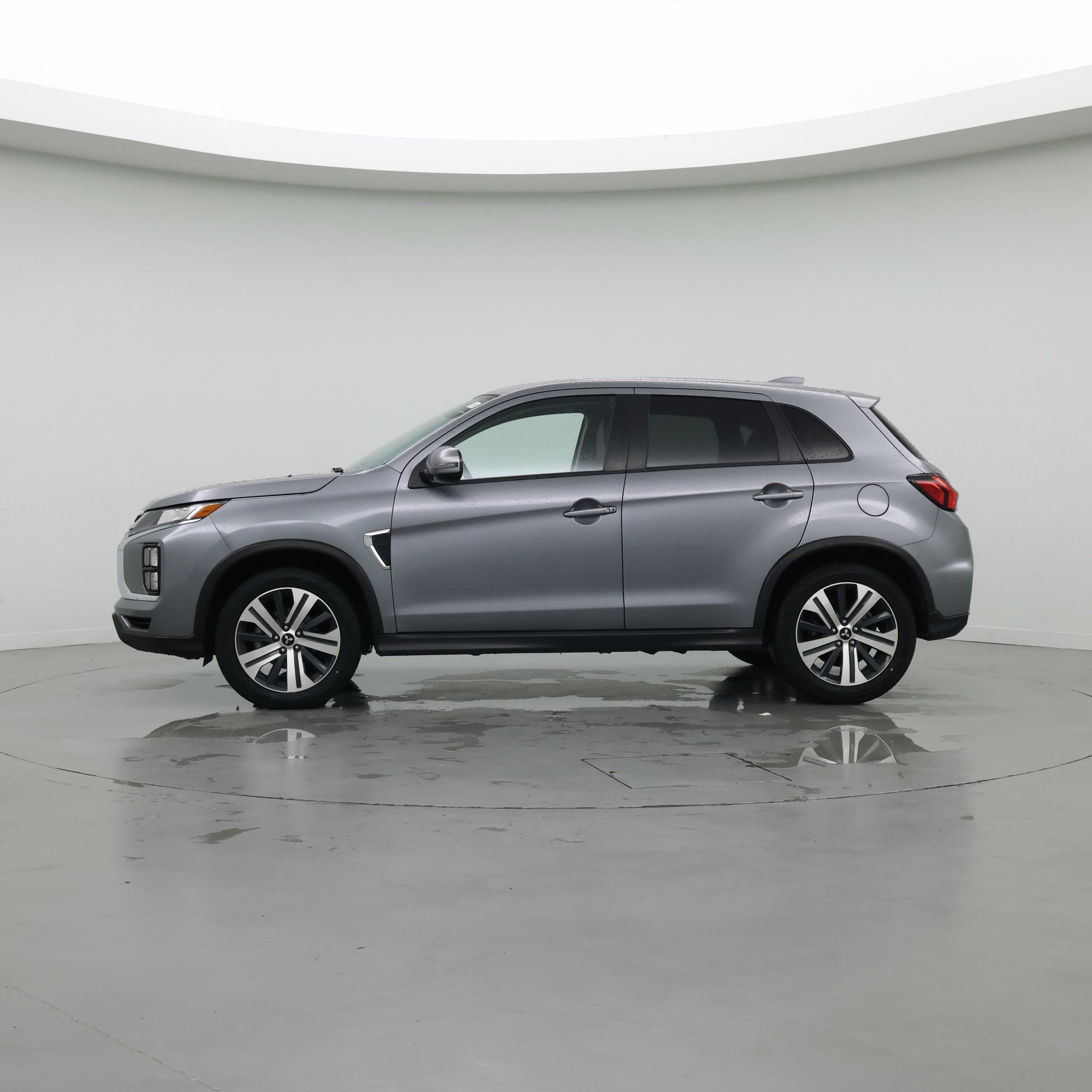 Thumbnail: 2024 Mitsubishi Outlander Sport - 3