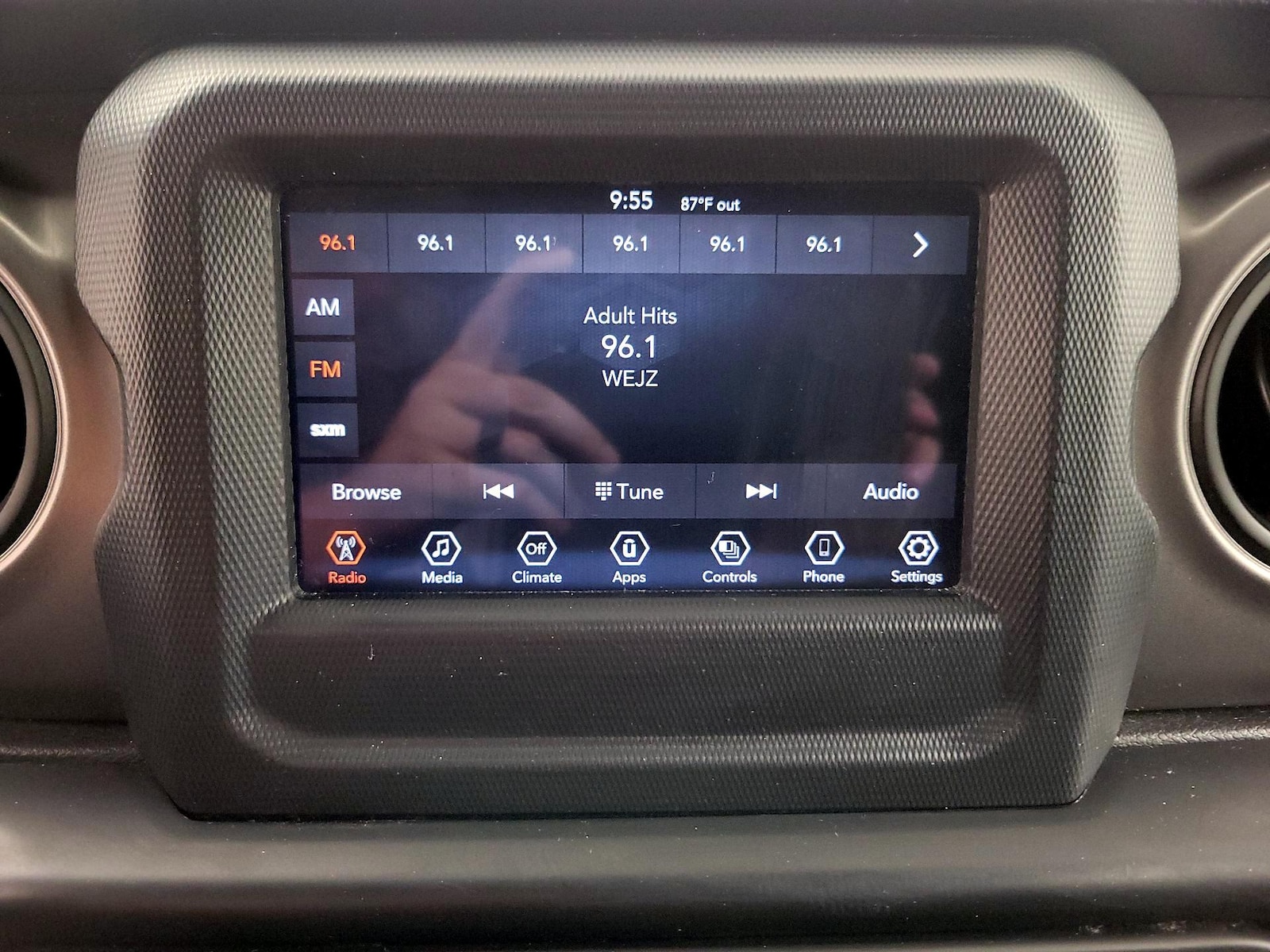 2021 Jeep Wrangler Unlimited Willys - Photo 16