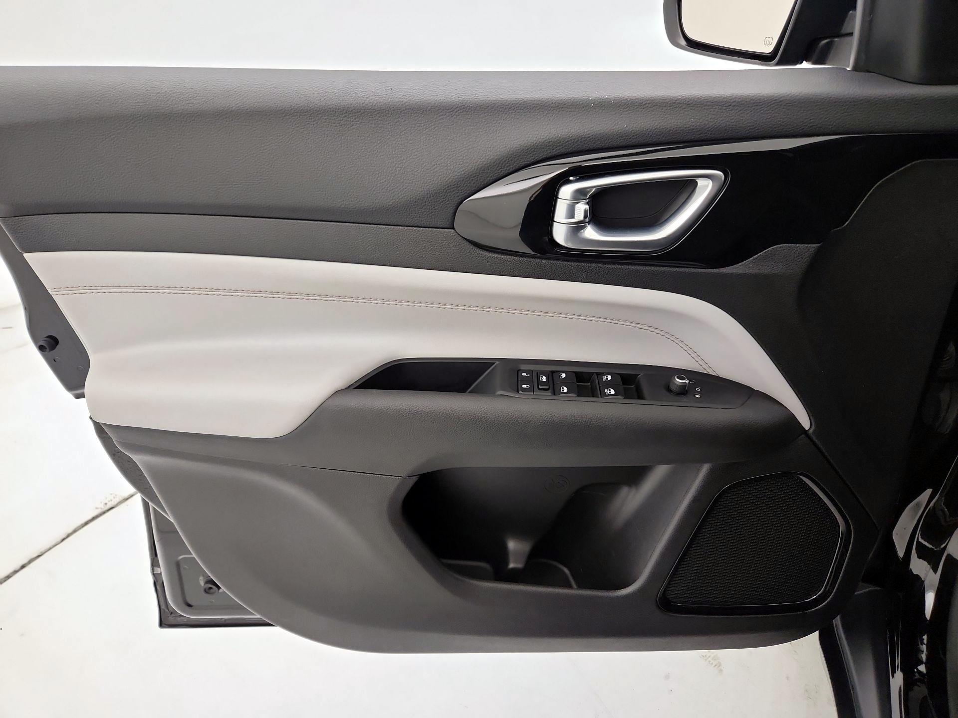 Thumbnail: 2024 Jeep Compass - 12