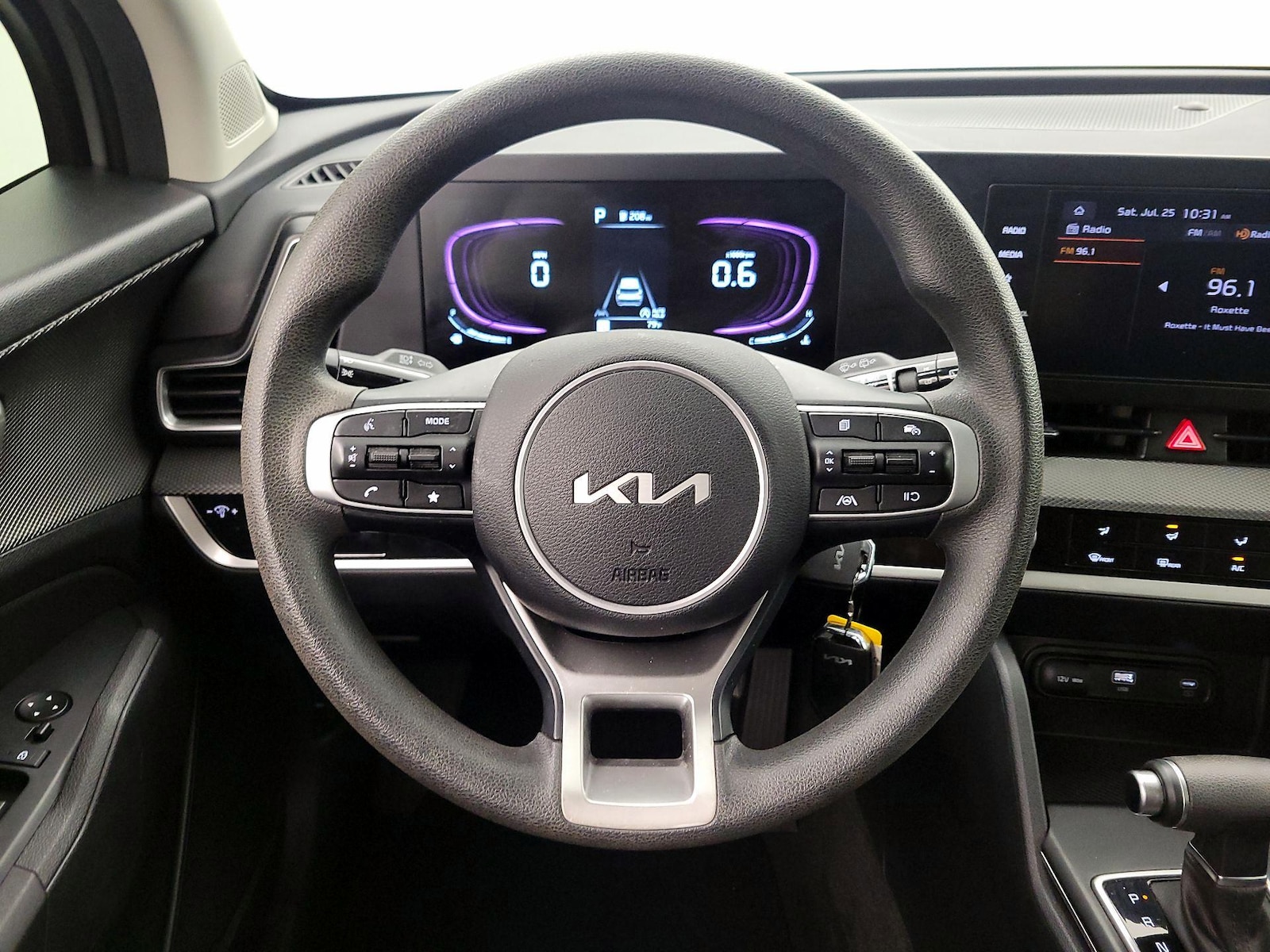 2025 Kia Sportage LX - Photo 11
