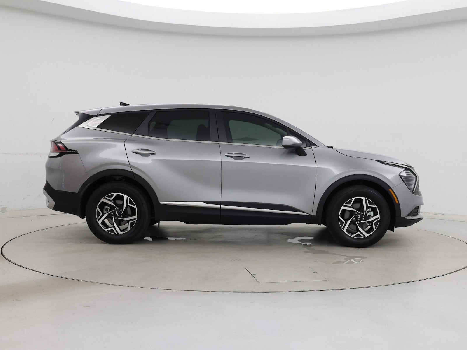 2025 Kia Sportage LX - Photo 8