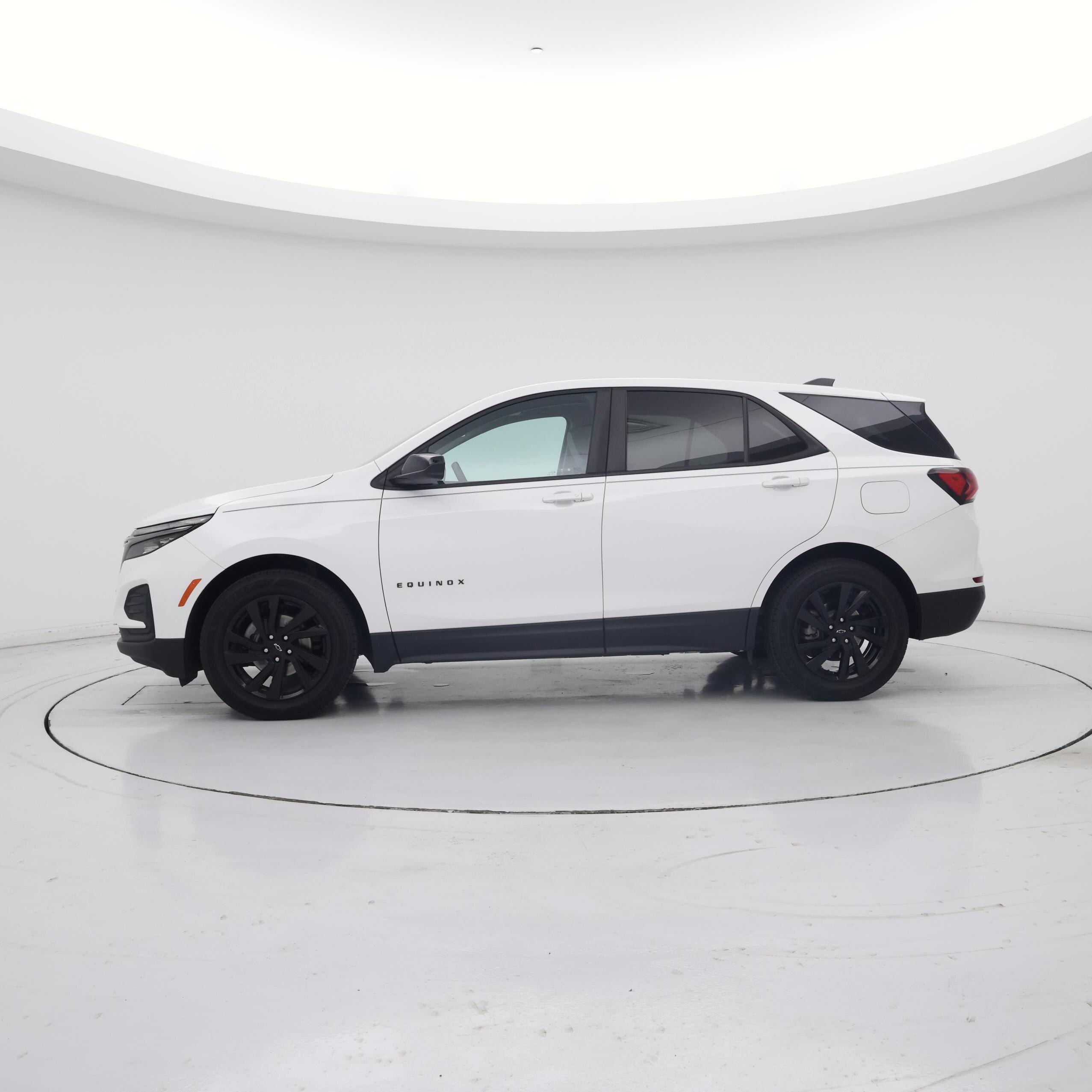 Thumbnail: 2024 Chevrolet Equinox - 3