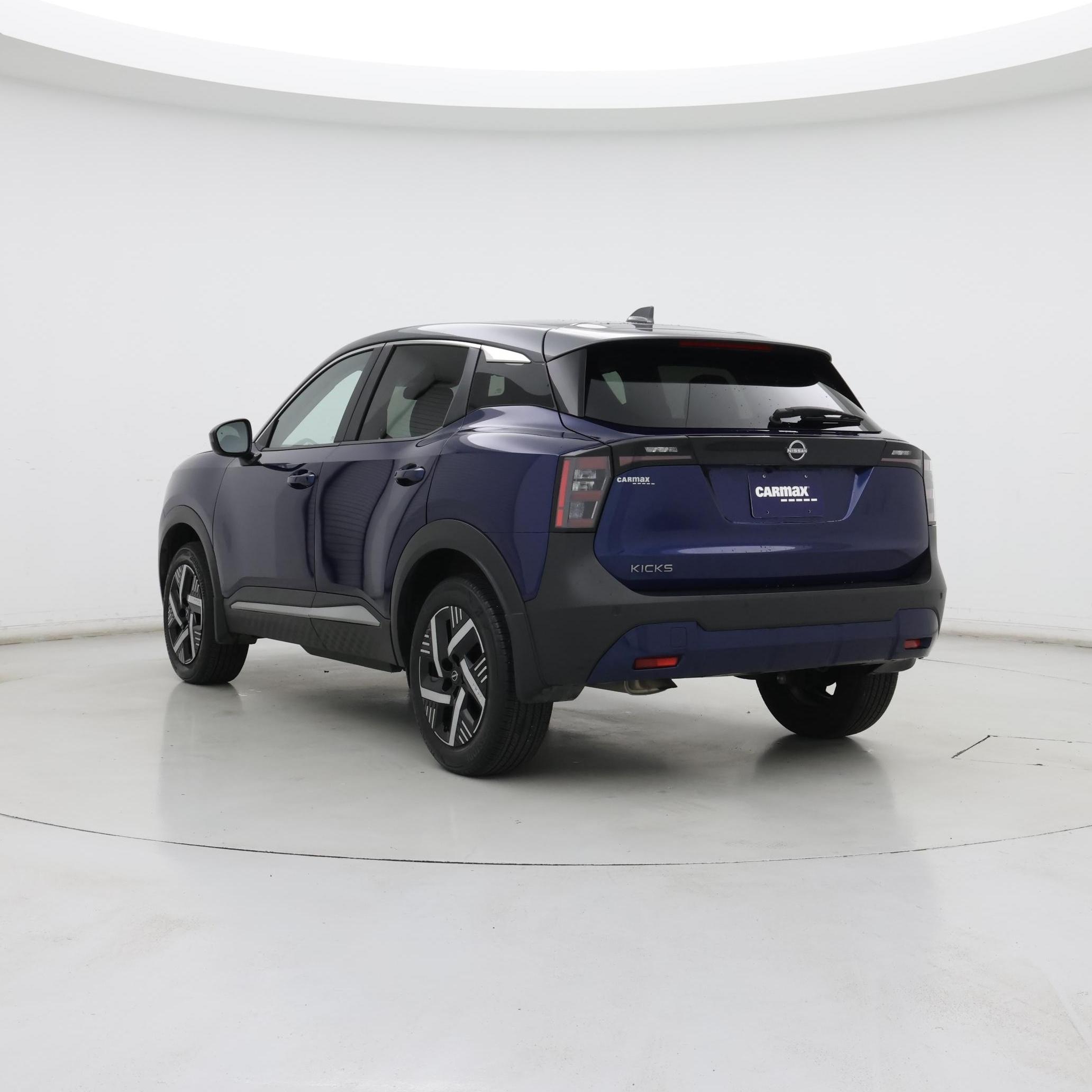 Thumbnail: 2025 Nissan Kicks - 2