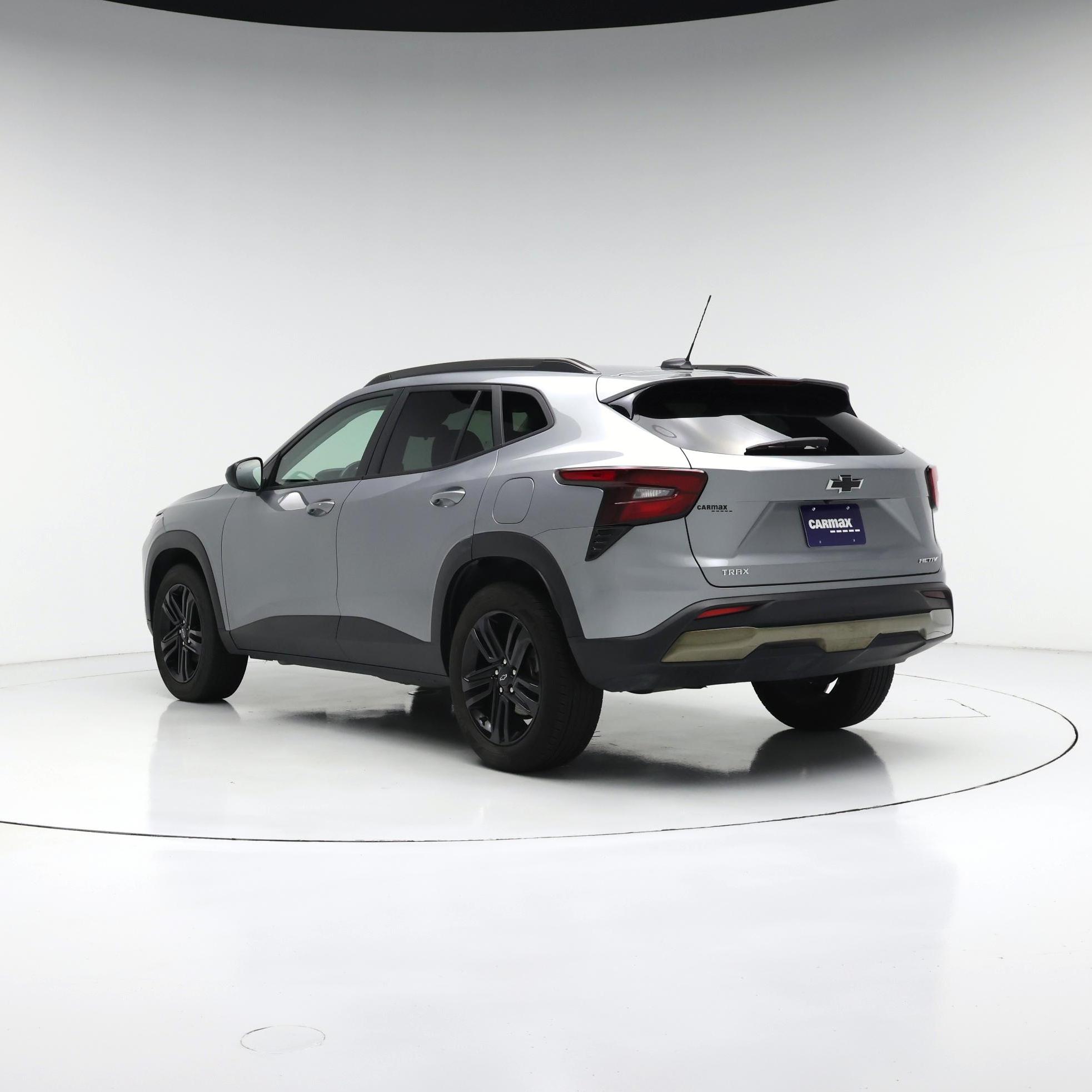 Thumbnail: 2025 Chevrolet Trax - 2