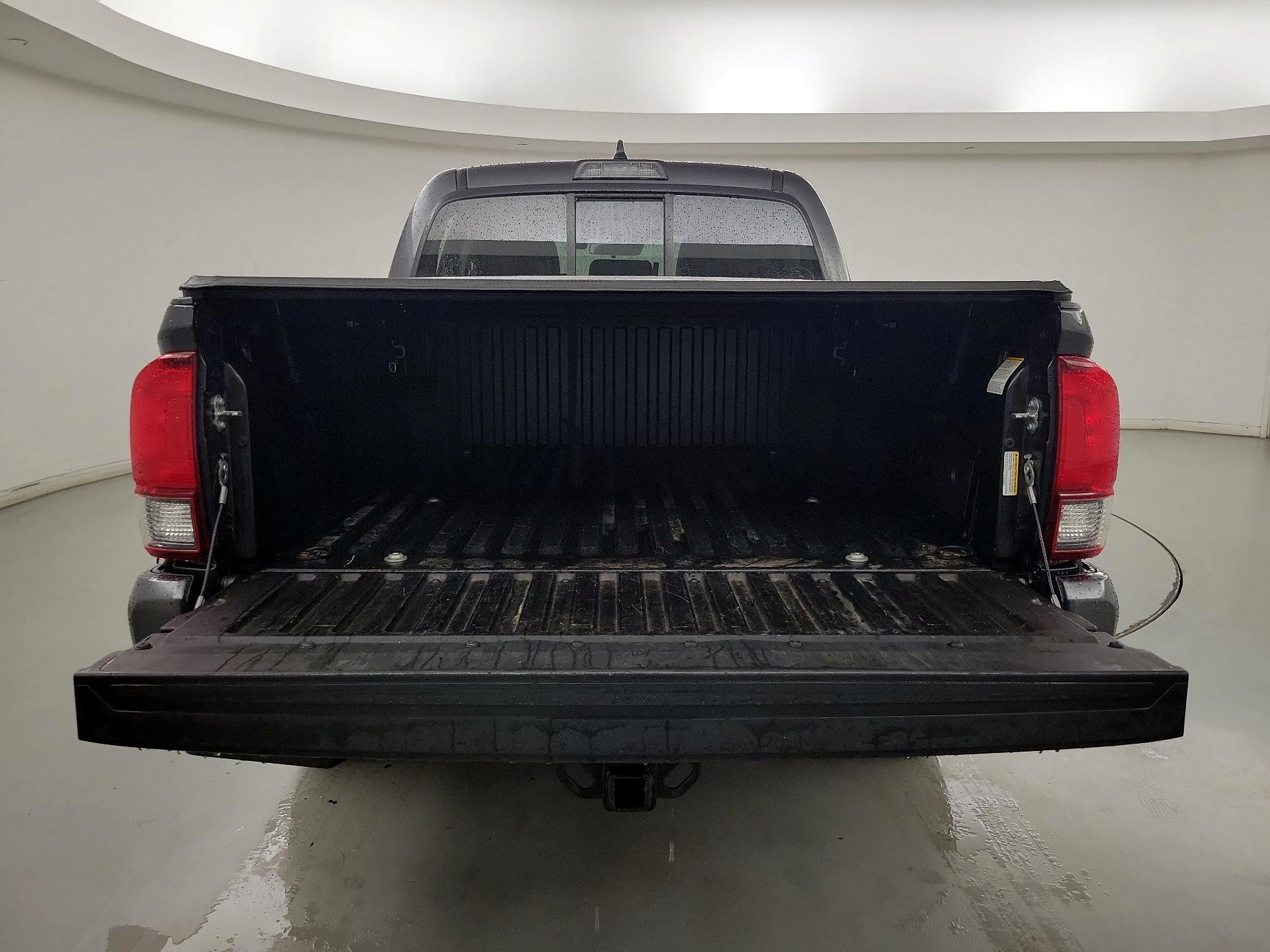 Thumbnail: 2023 Toyota Tacoma - 19