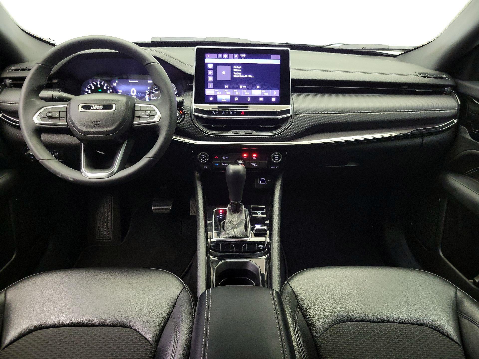 Thumbnail: 2022 Jeep Compass - 9
