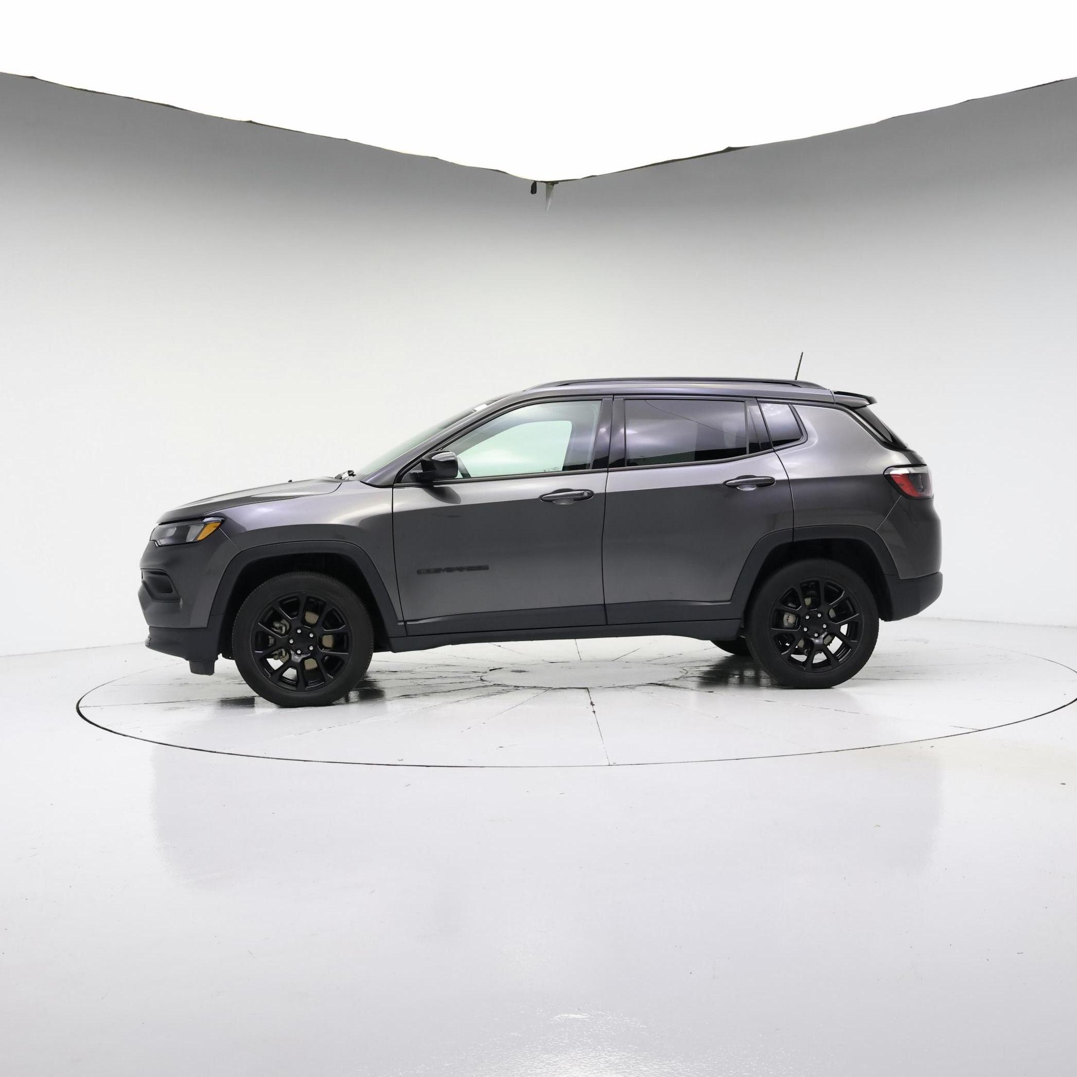 Thumbnail: 2022 Jeep Compass - 3