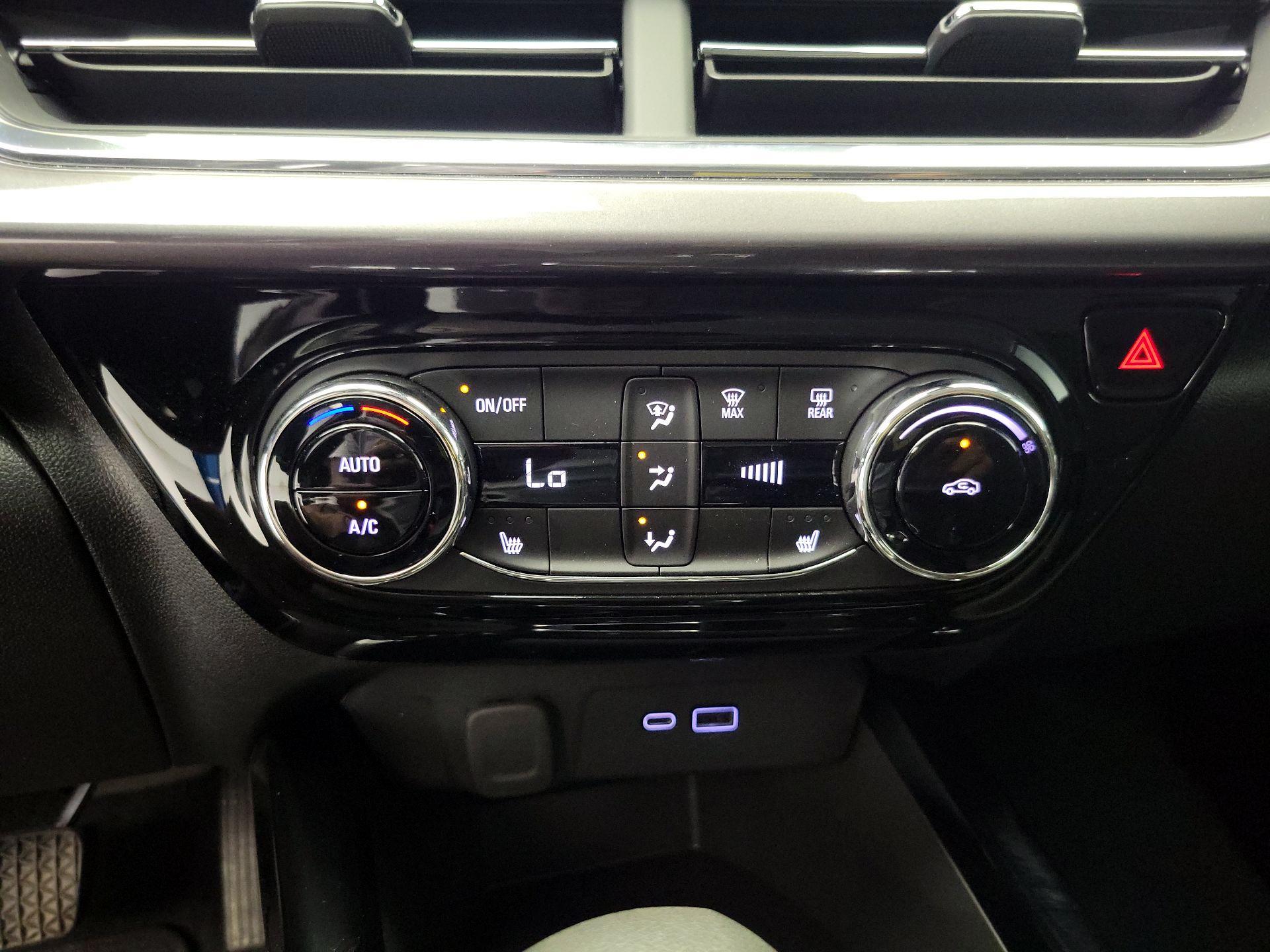 Thumbnail: 2025 Chevrolet Trax - 16