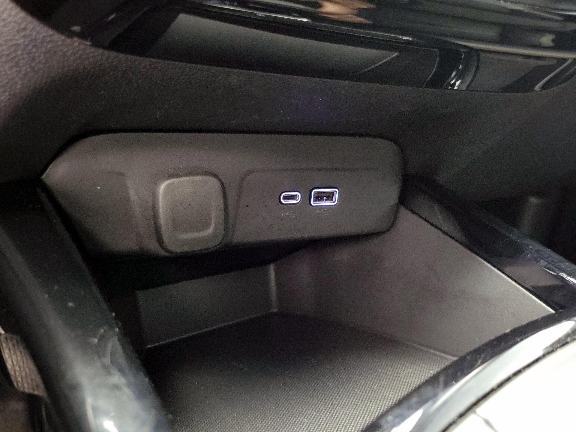 Thumbnail: 2025 Chevrolet Trax - 18