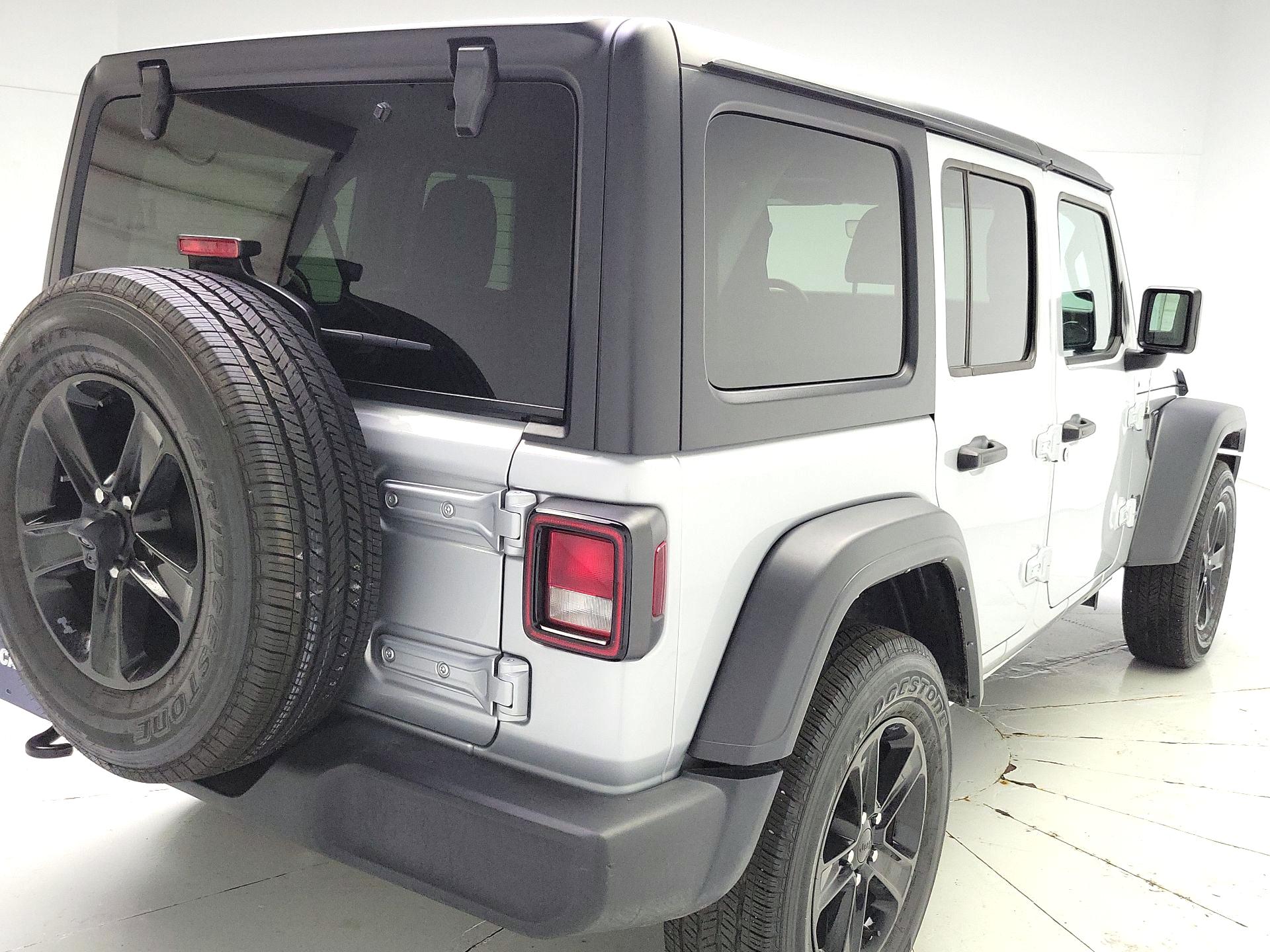 Thumbnail: 2023 Jeep Wrangler - 5
