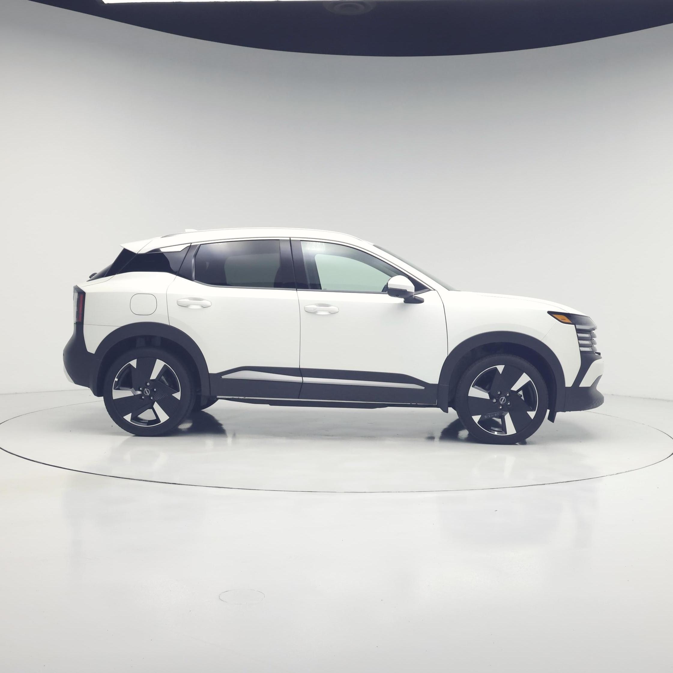 Thumbnail: 2025 Nissan Kicks - 7