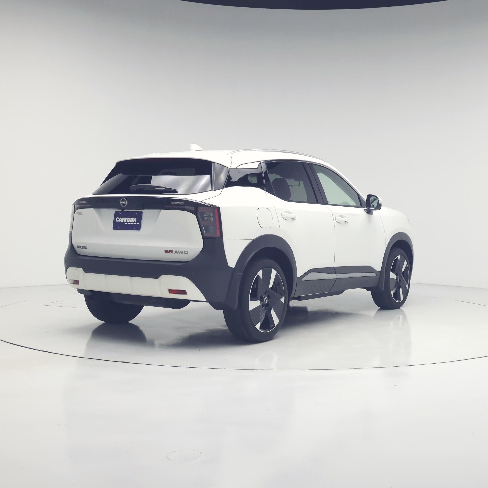 Thumbnail: 2025 Nissan Kicks - 8