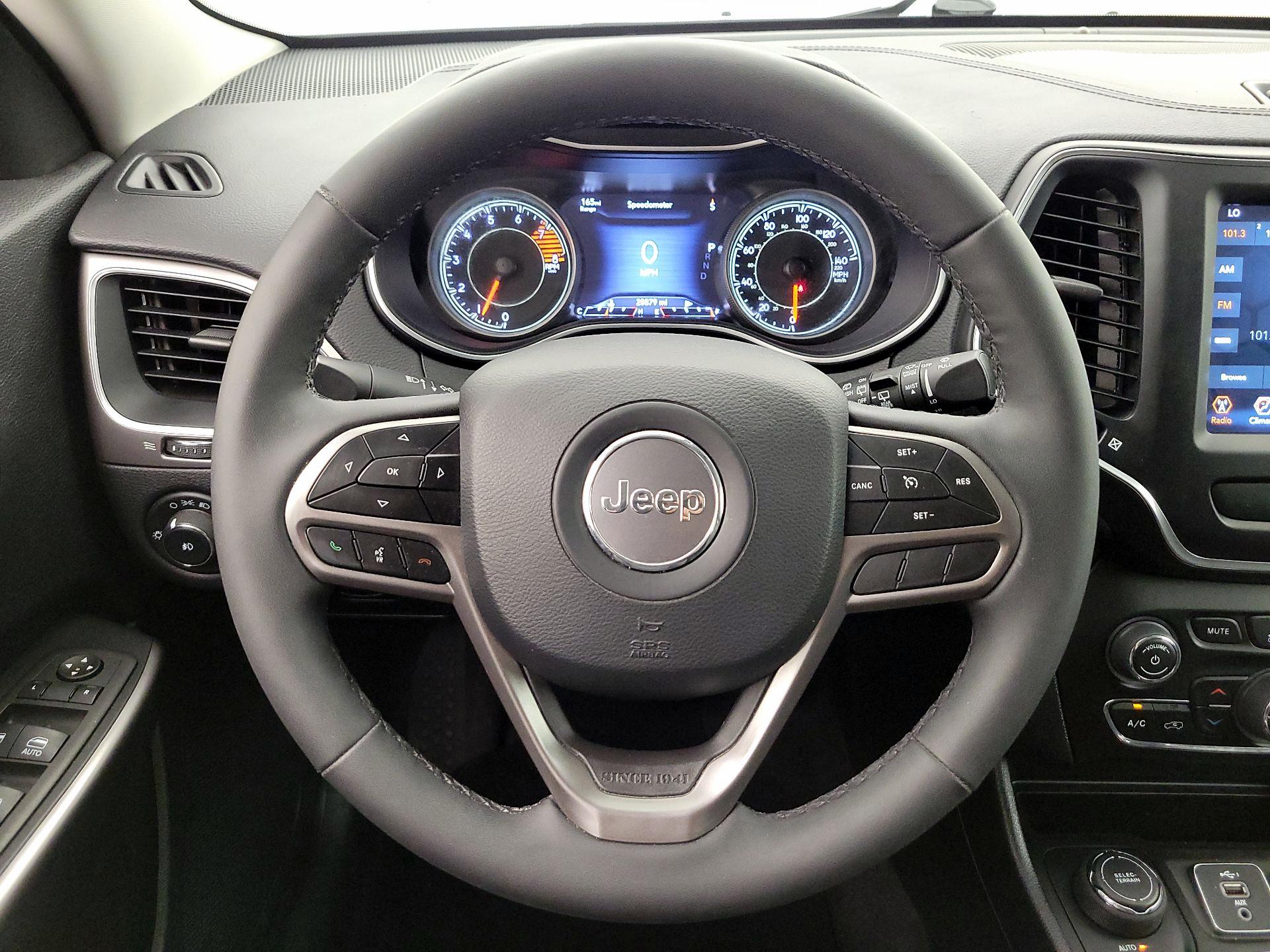 Thumbnail: 2022 Jeep Cherokee - 10