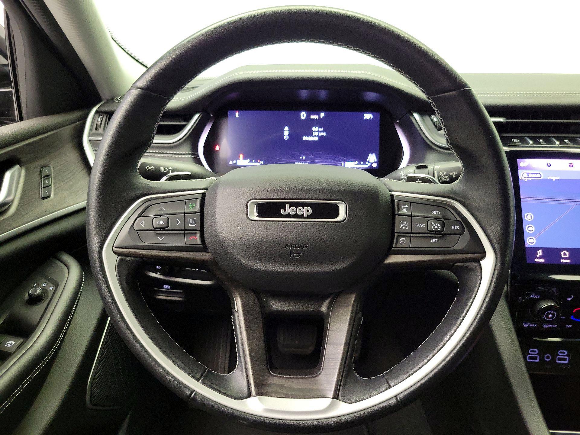 Thumbnail: 2022 Jeep Grand Cherokee - 10