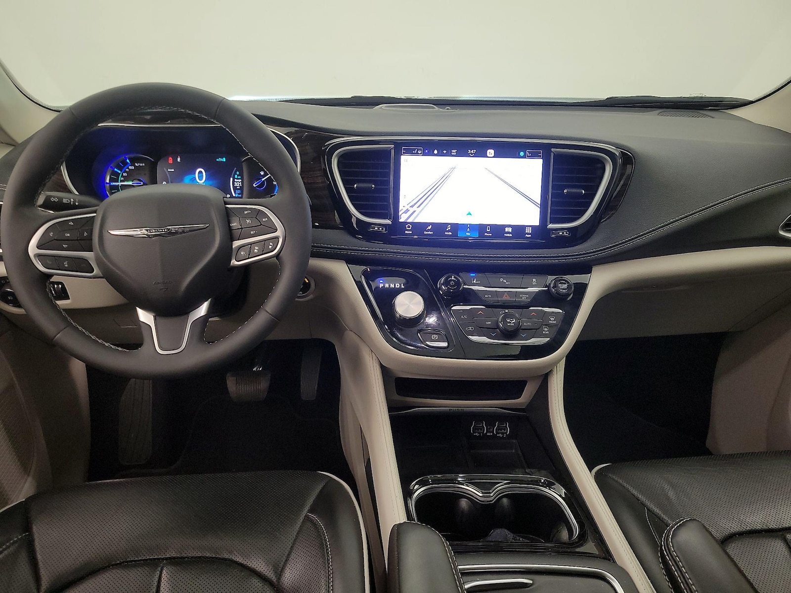 2023 Chrysler Pacifica Hybrid Limited - Photo 10