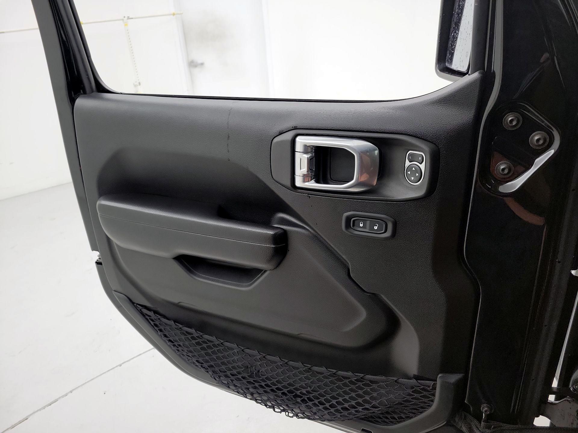 Thumbnail: 2021 Jeep Wrangler - 12
