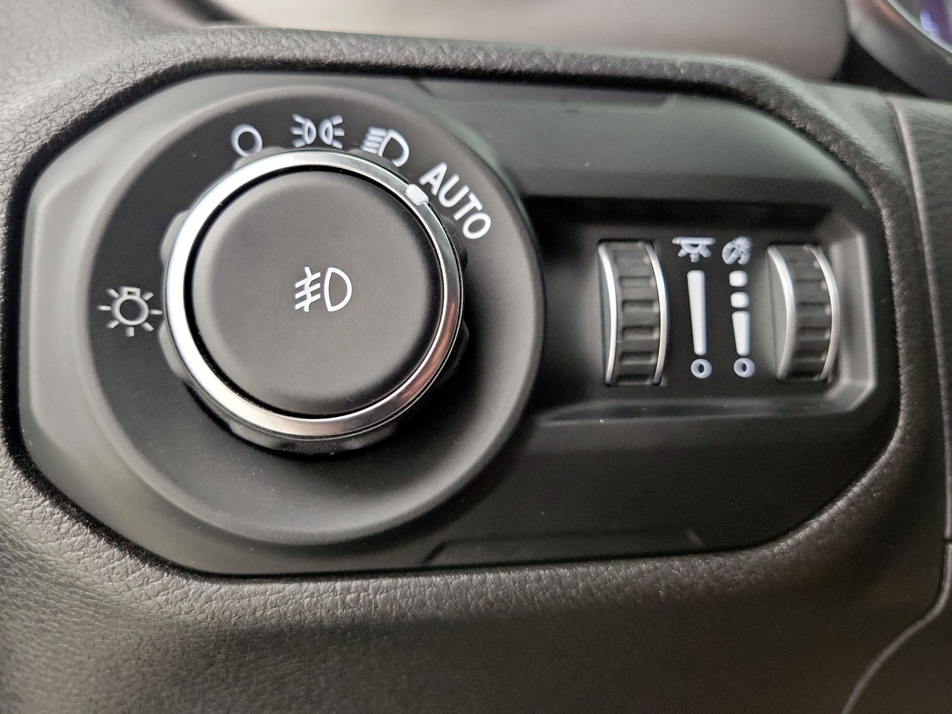 Thumbnail: 2021 Jeep Wrangler - 13