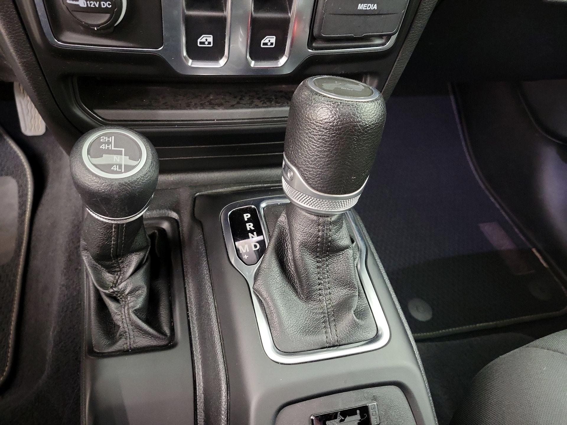Thumbnail: 2021 Jeep Wrangler - 18