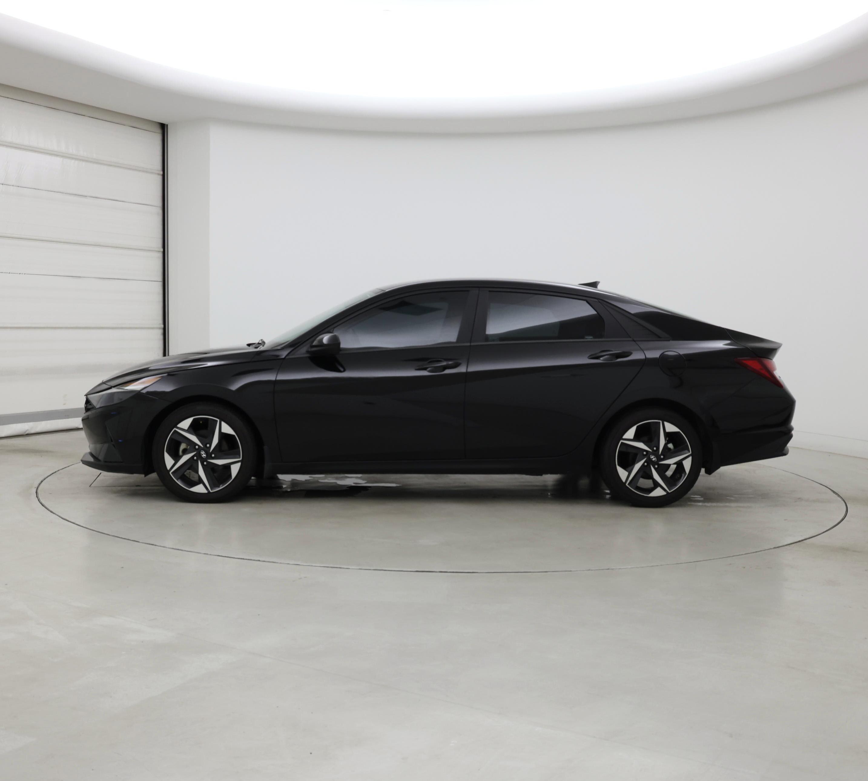 Thumbnail: 2023 Hyundai Elantra - 3