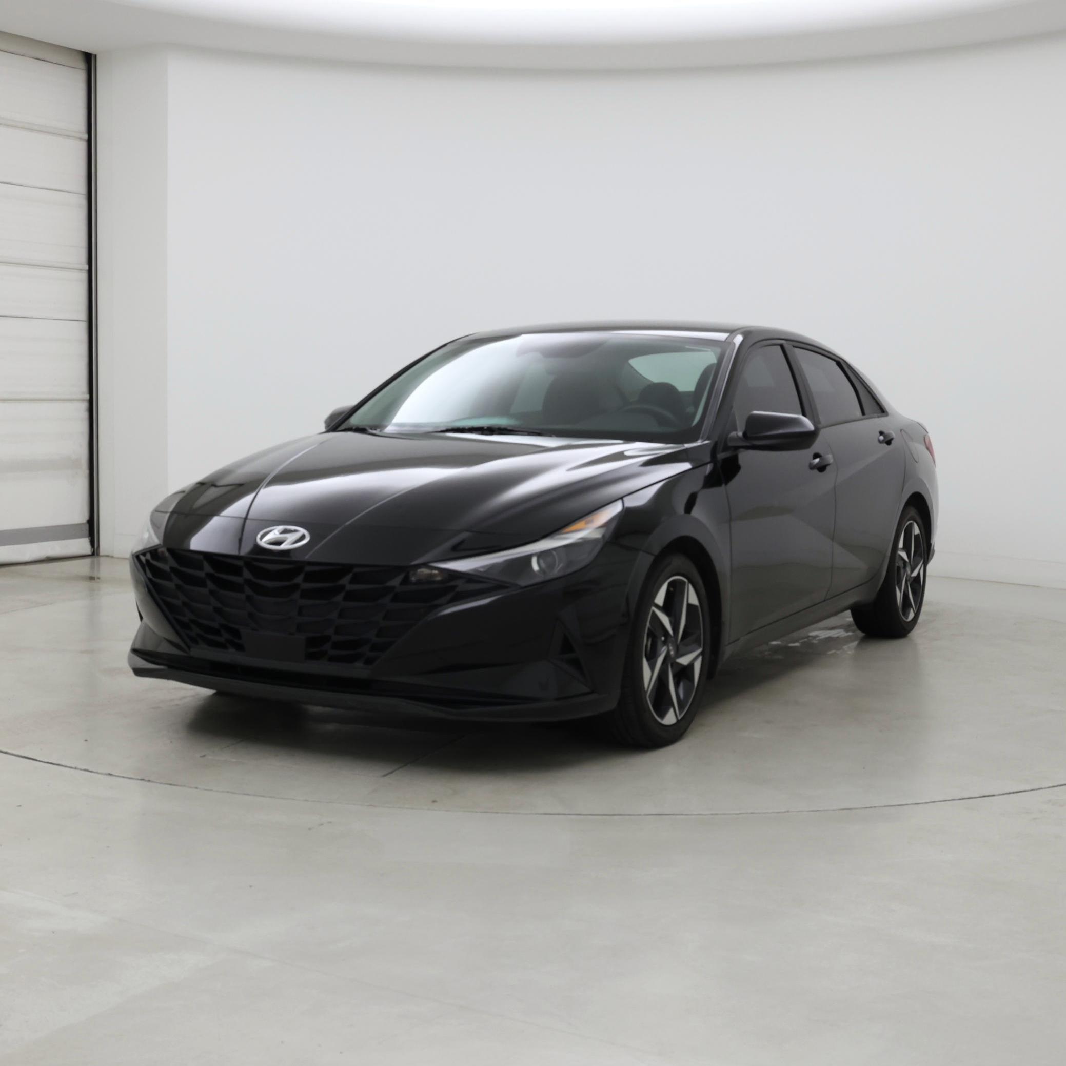 Thumbnail: 2023 Hyundai Elantra - 4