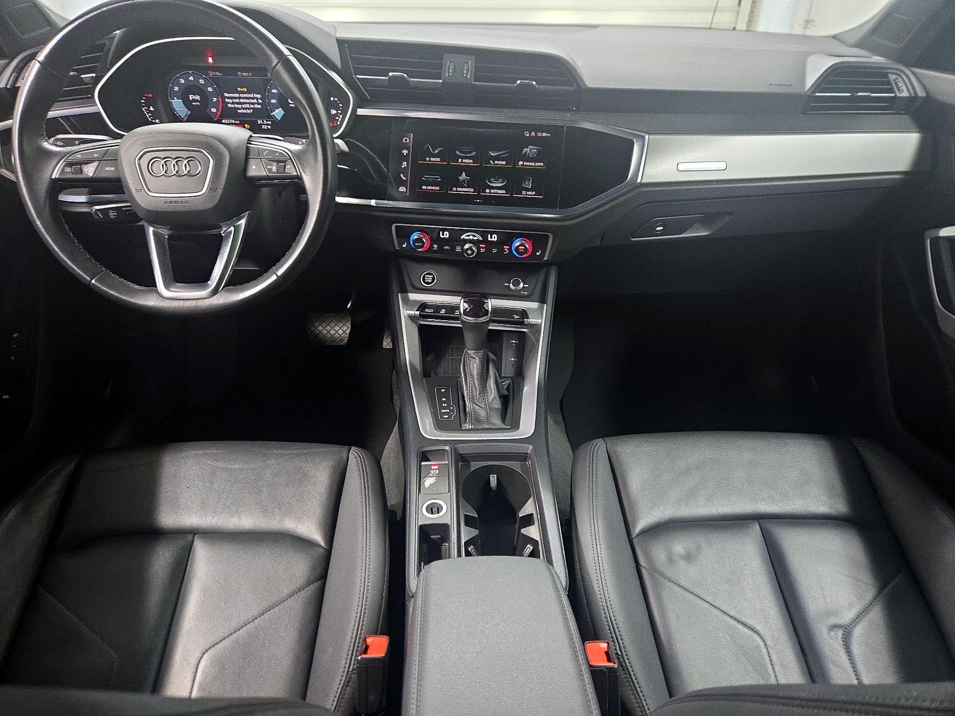 Thumbnail: 2024 Audi Q3 - 9