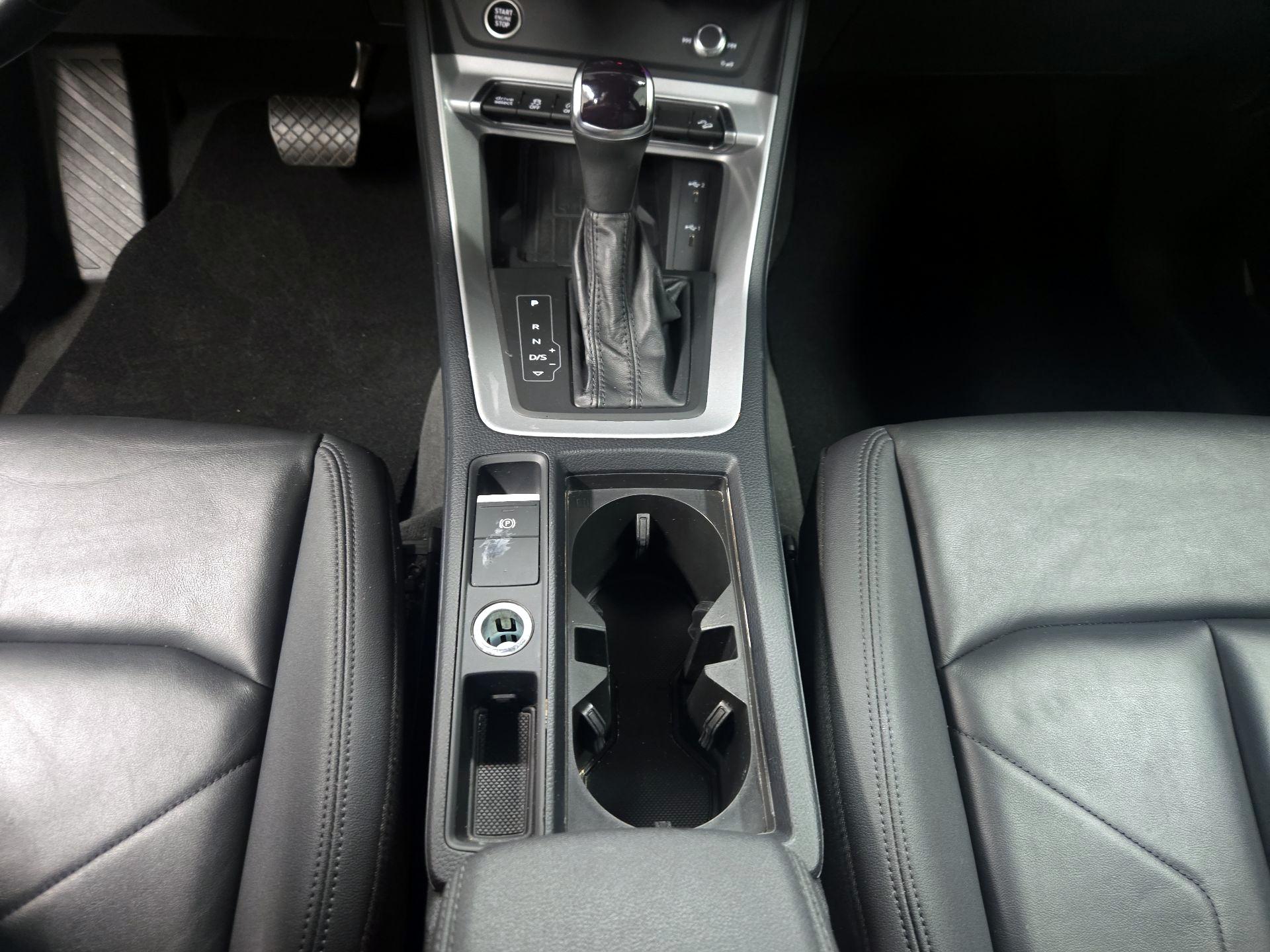 Thumbnail: 2024 Audi Q3 - 17