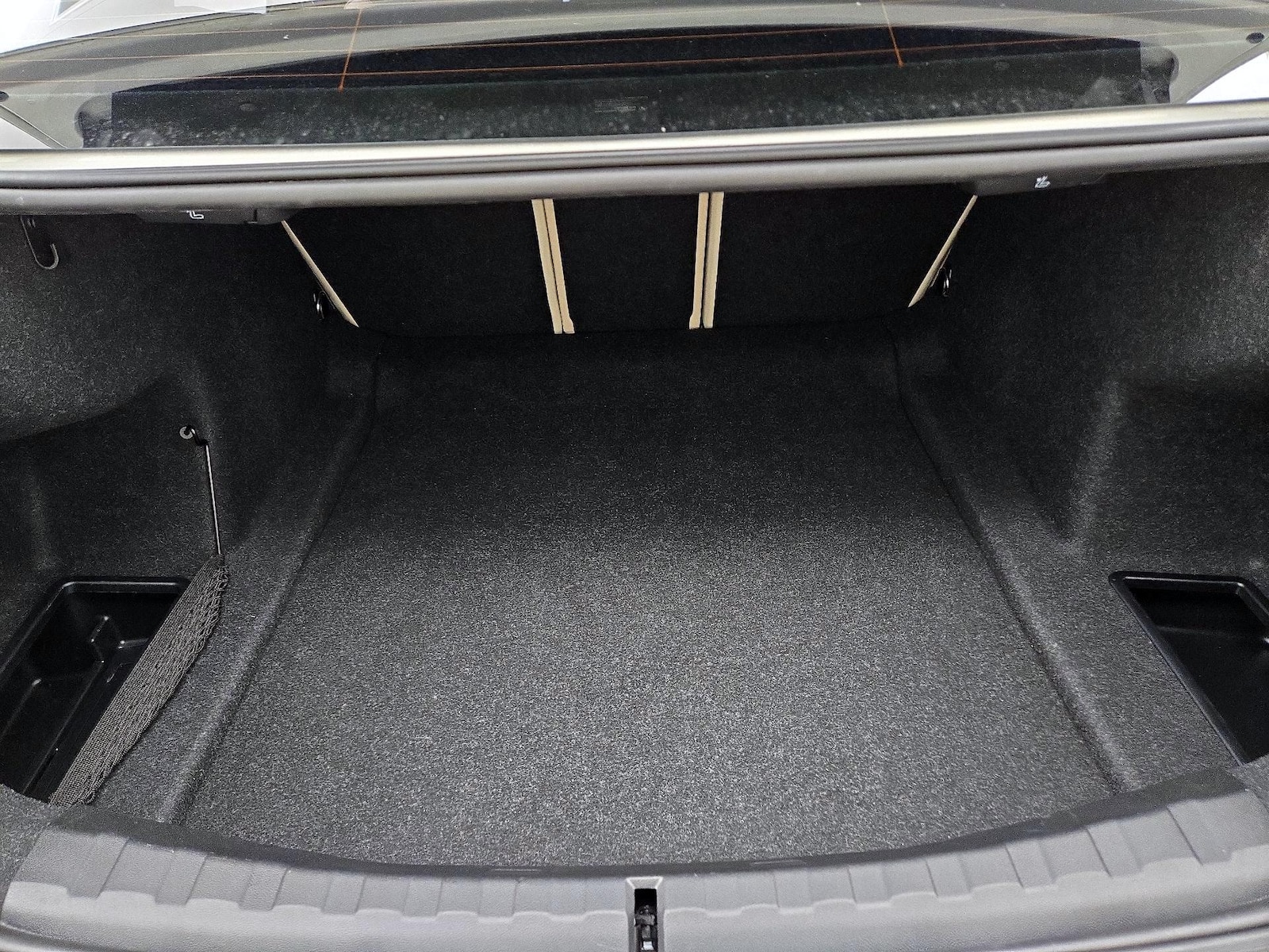 2025 BMW 3 Series 330i - Photo 23