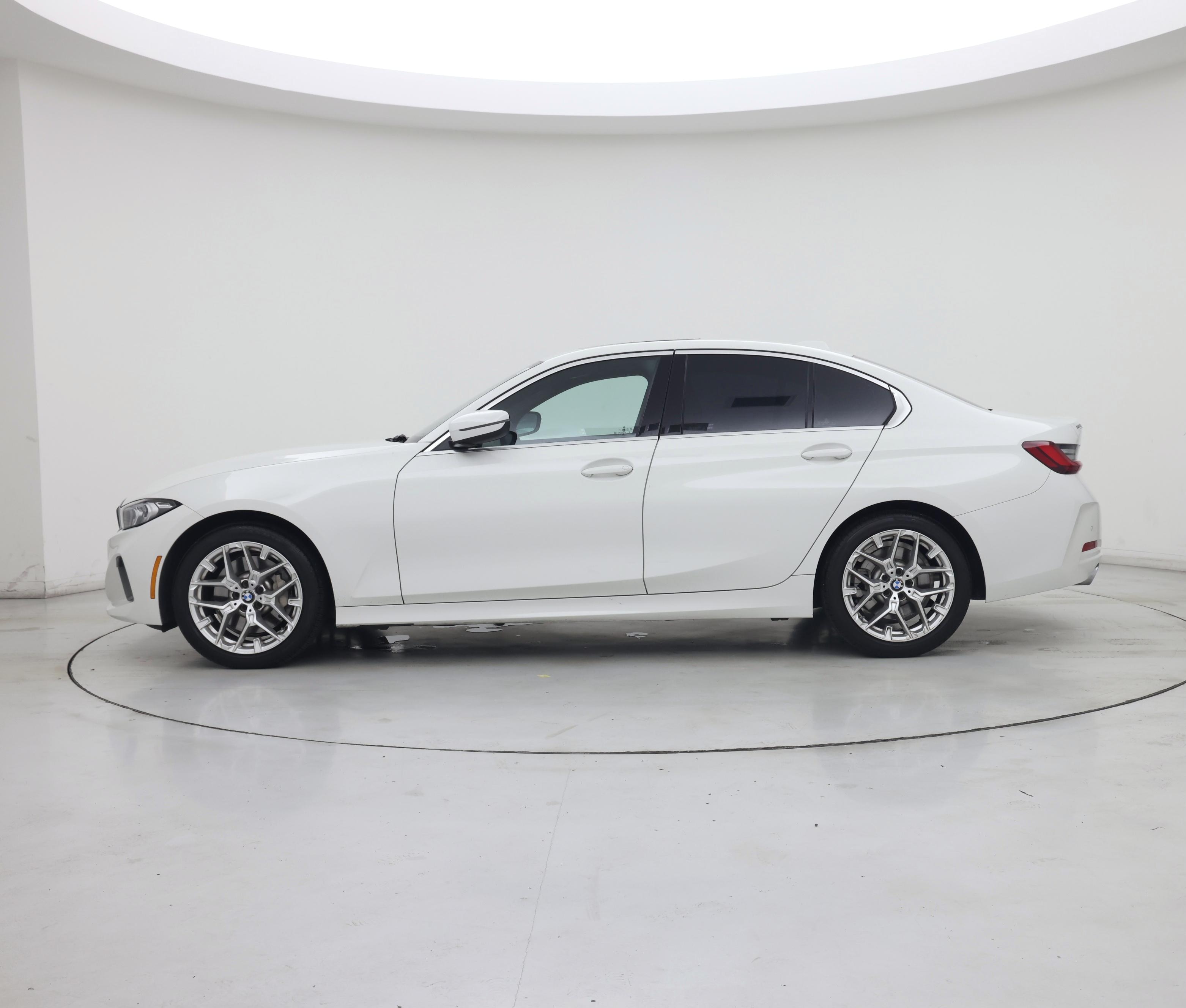 Thumbnail: 2025 BMW 3 Series - 3