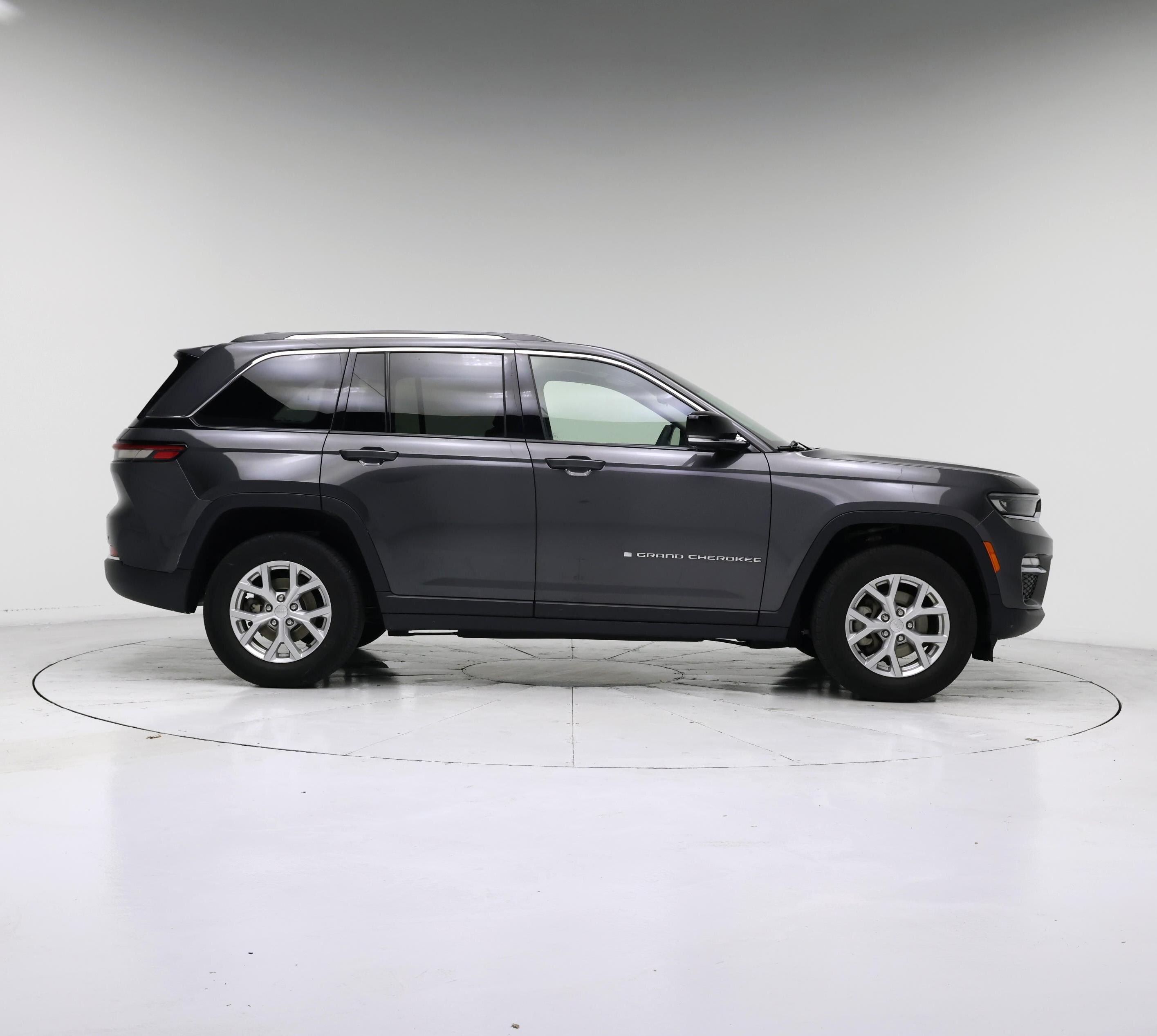 Thumbnail: 2023 Jeep Grand Cherokee - 7