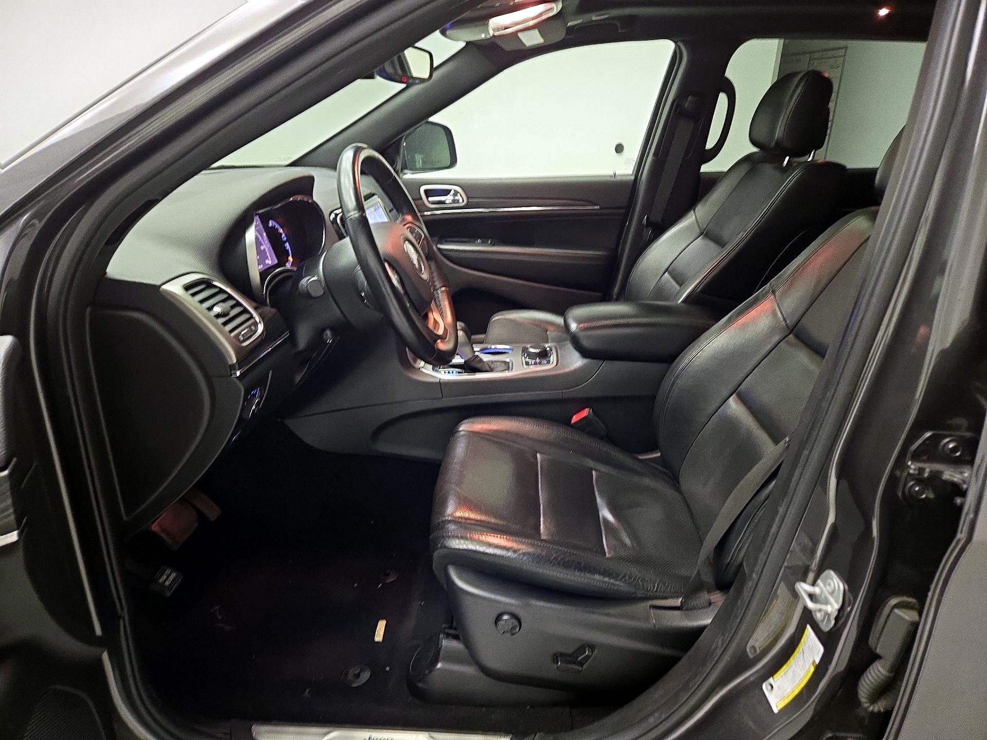 Thumbnail: 2019 Jeep Grand Cherokee - 9