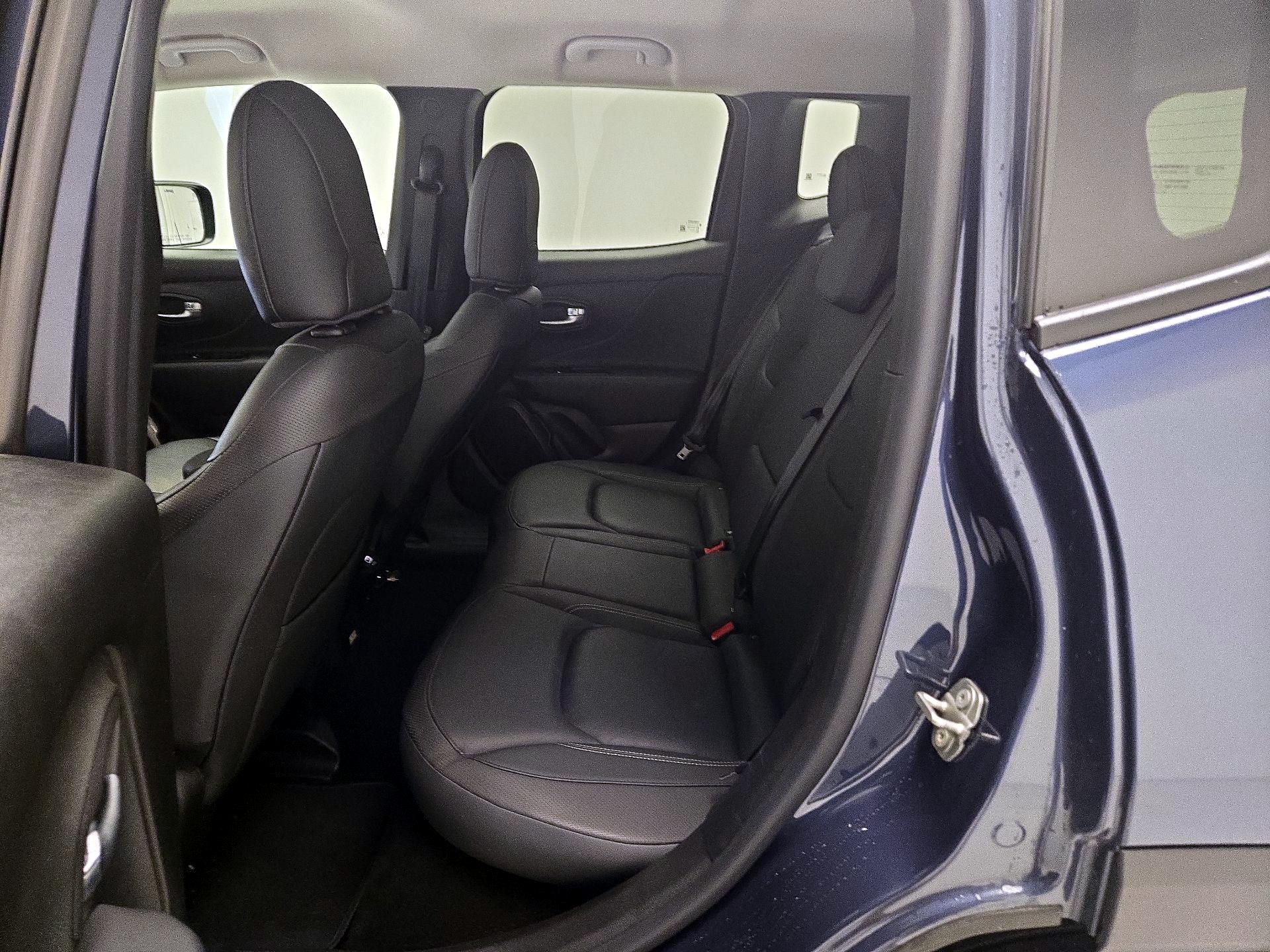 Thumbnail: 2021 Jeep Renegade - 20