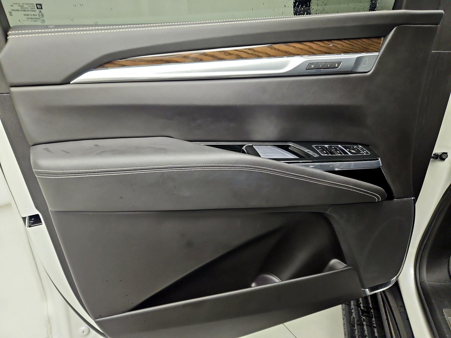 Thumbnail: 2025 Cadillac Escalade - 12