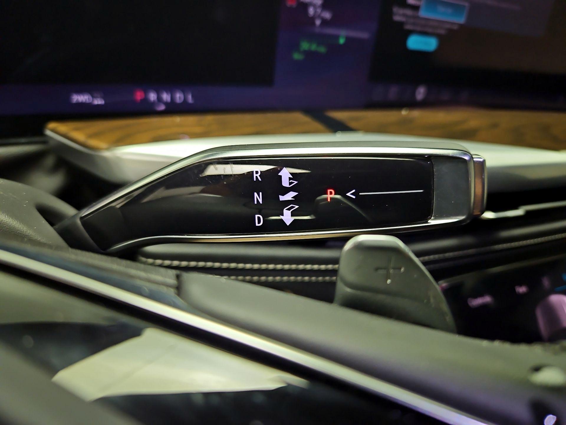 Thumbnail: 2025 Cadillac Escalade - 17