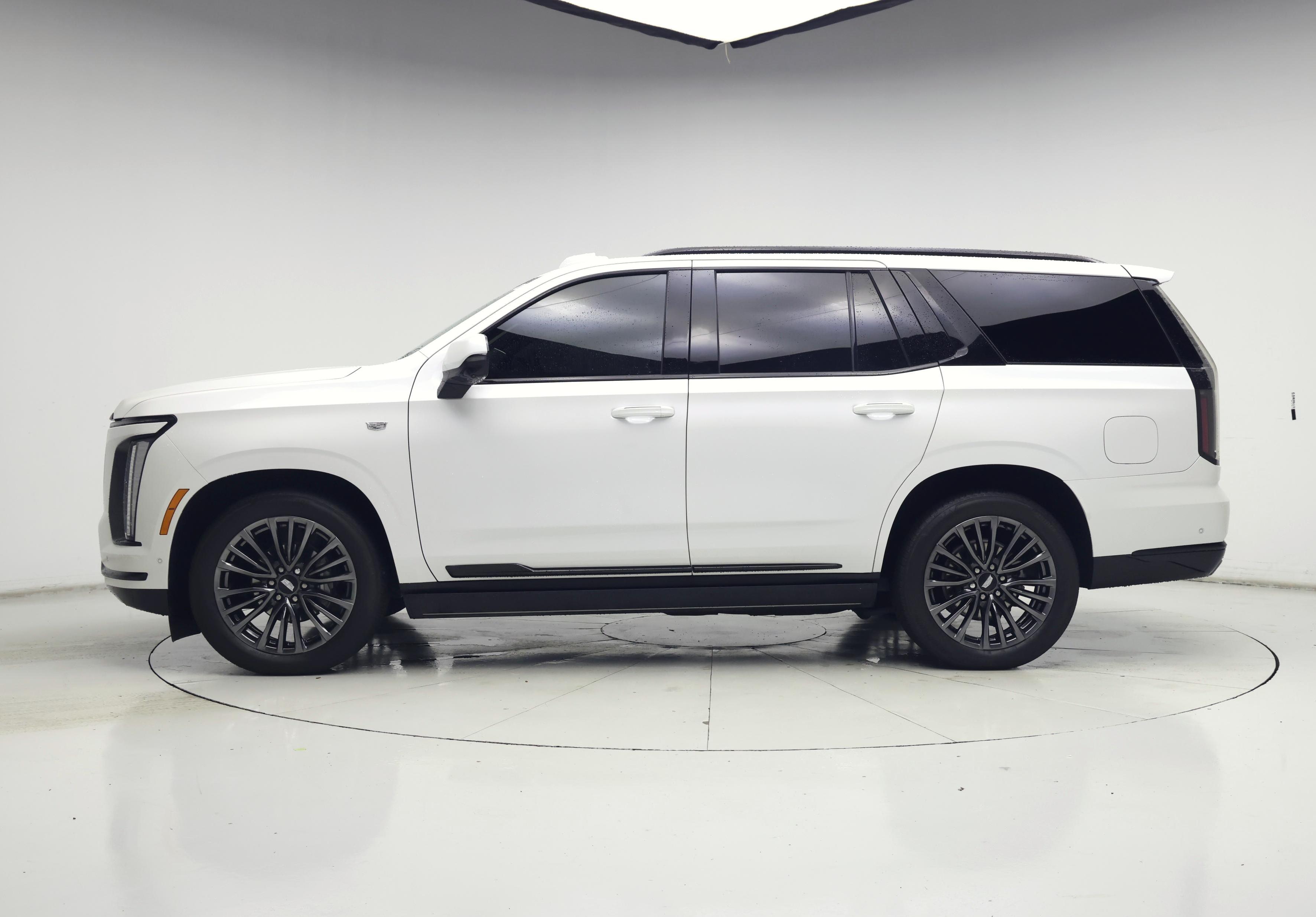 Thumbnail: 2025 Cadillac Escalade - 3