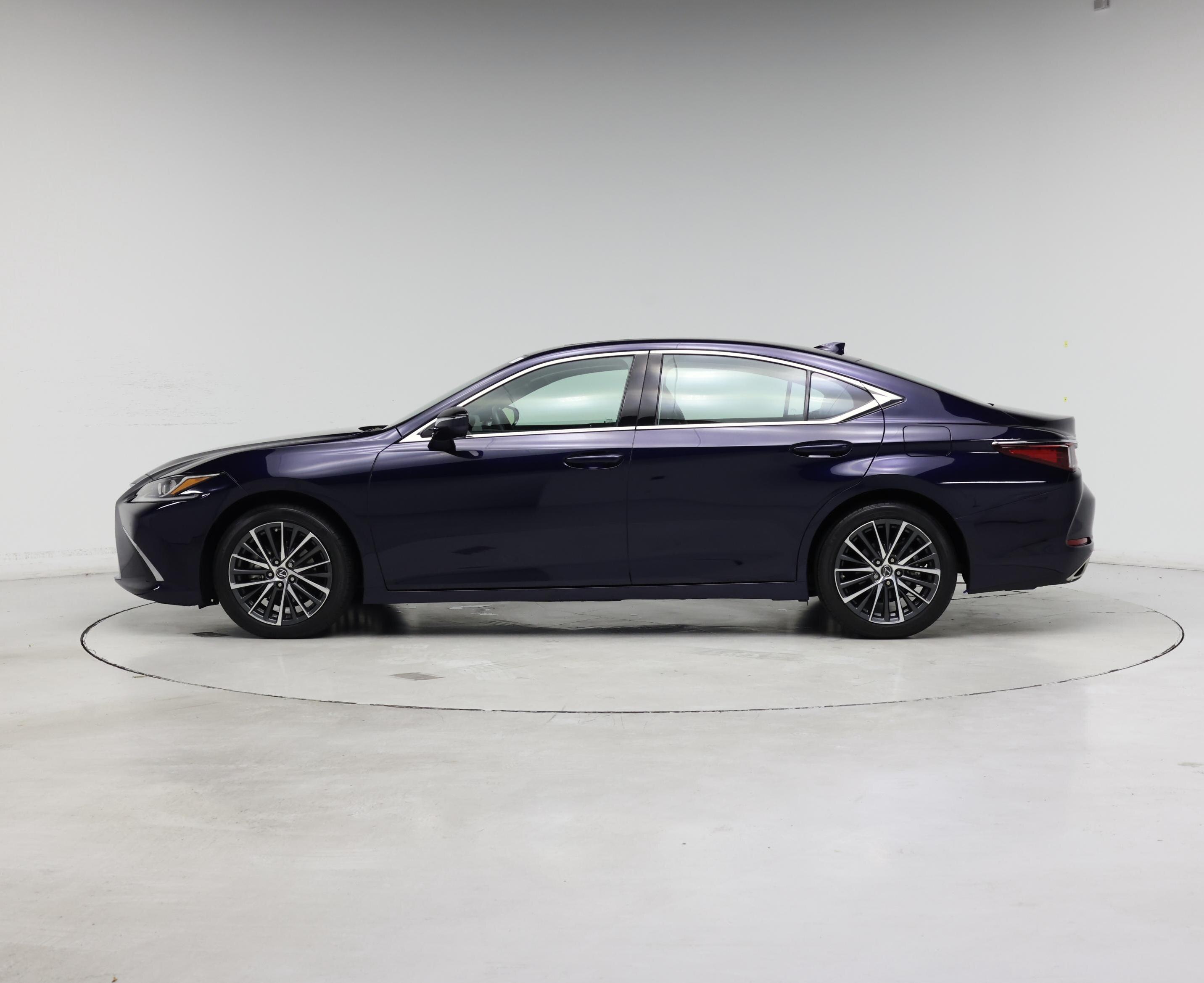 Thumbnail: 2025 Lexus ES - 3