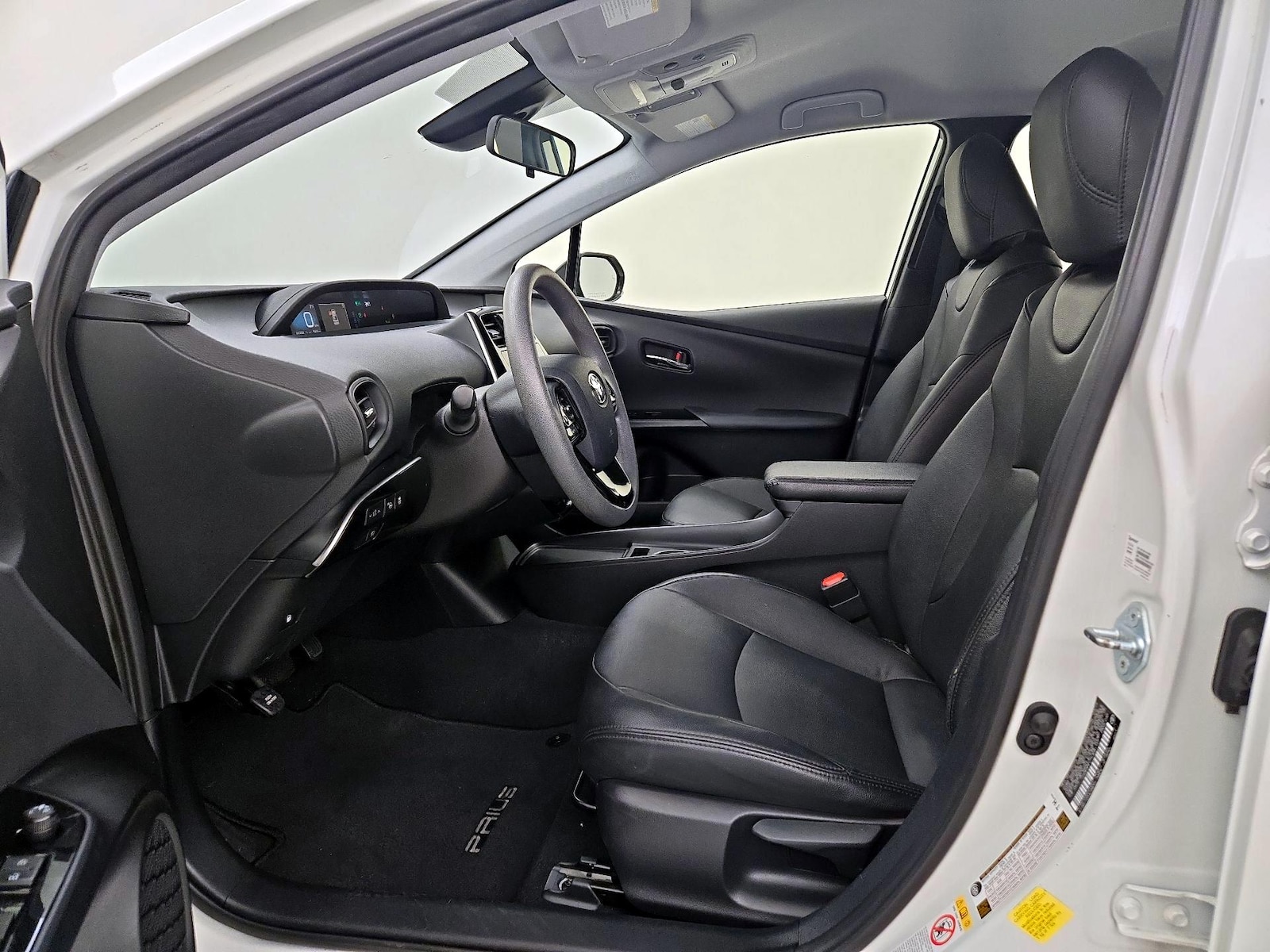 Side Airbags & Leatherette Seats