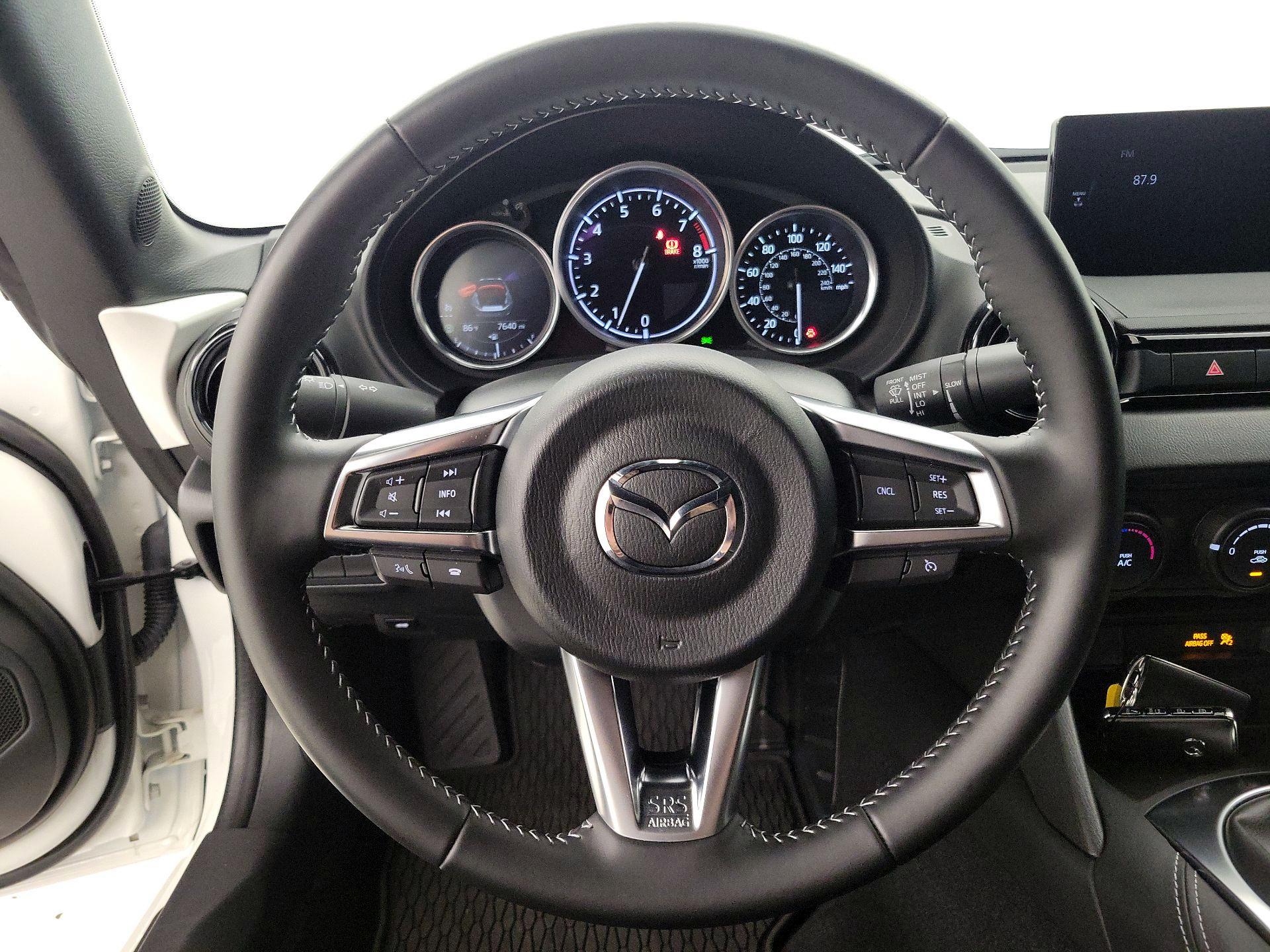 Thumbnail: 2025 Mazda MX-5 Miata - 10