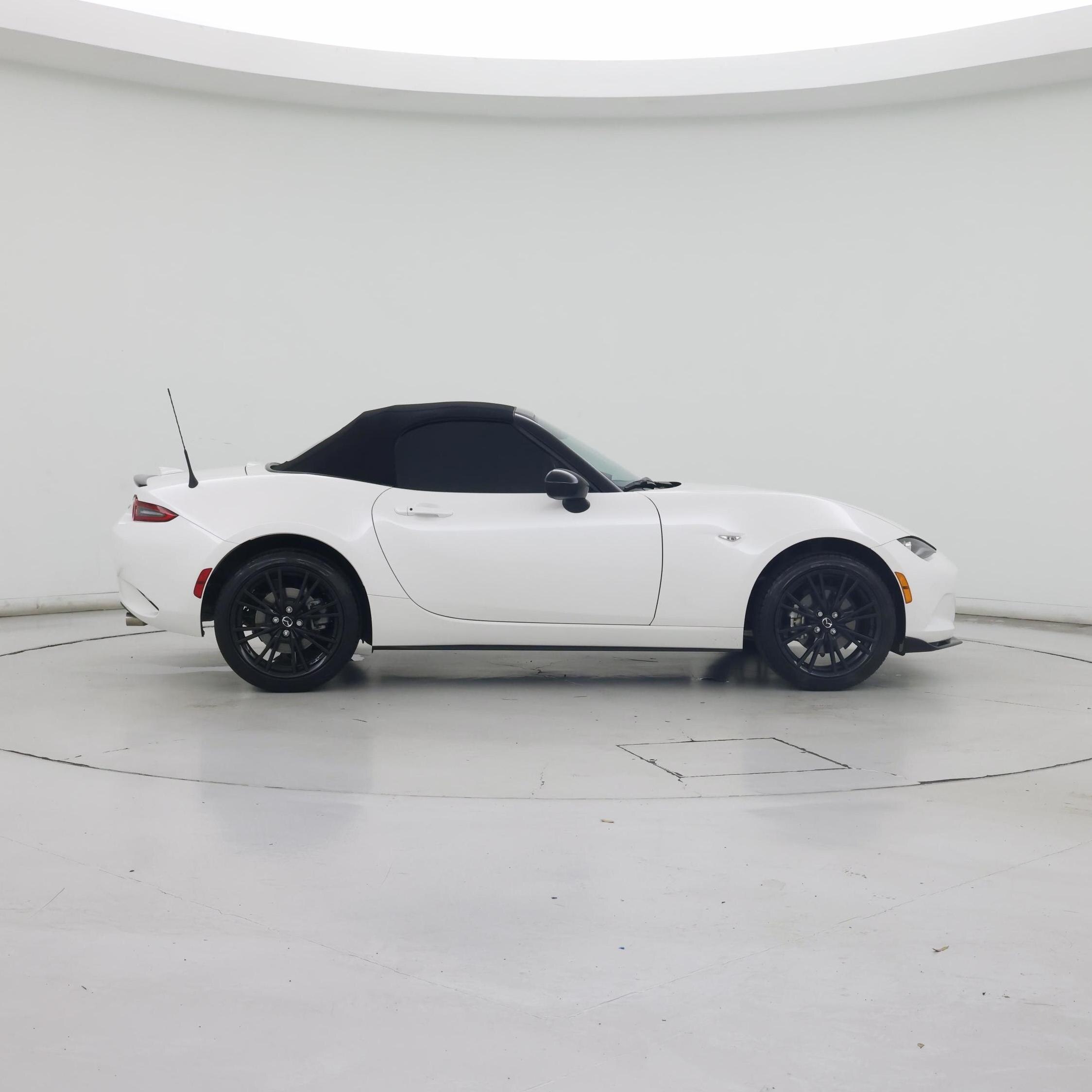 Thumbnail: 2025 Mazda MX-5 Miata - 7