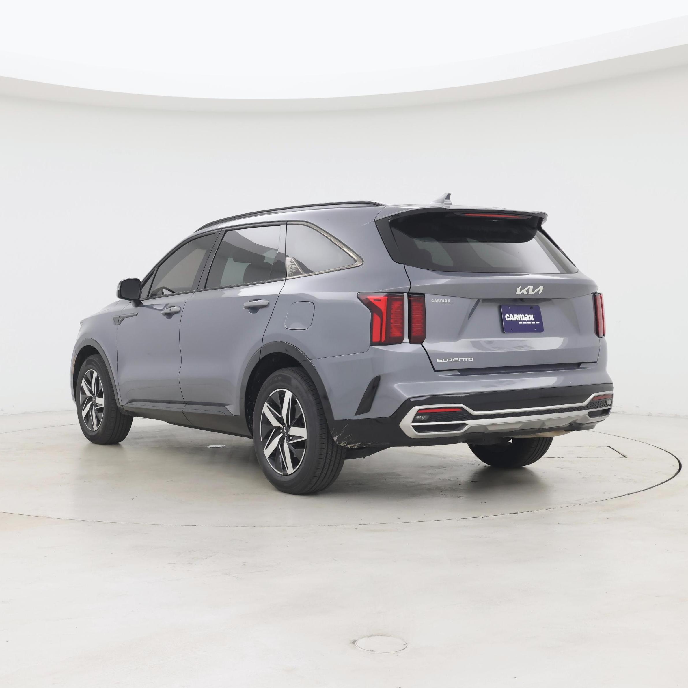 Thumbnail: 2023 Kia Sorento - 2