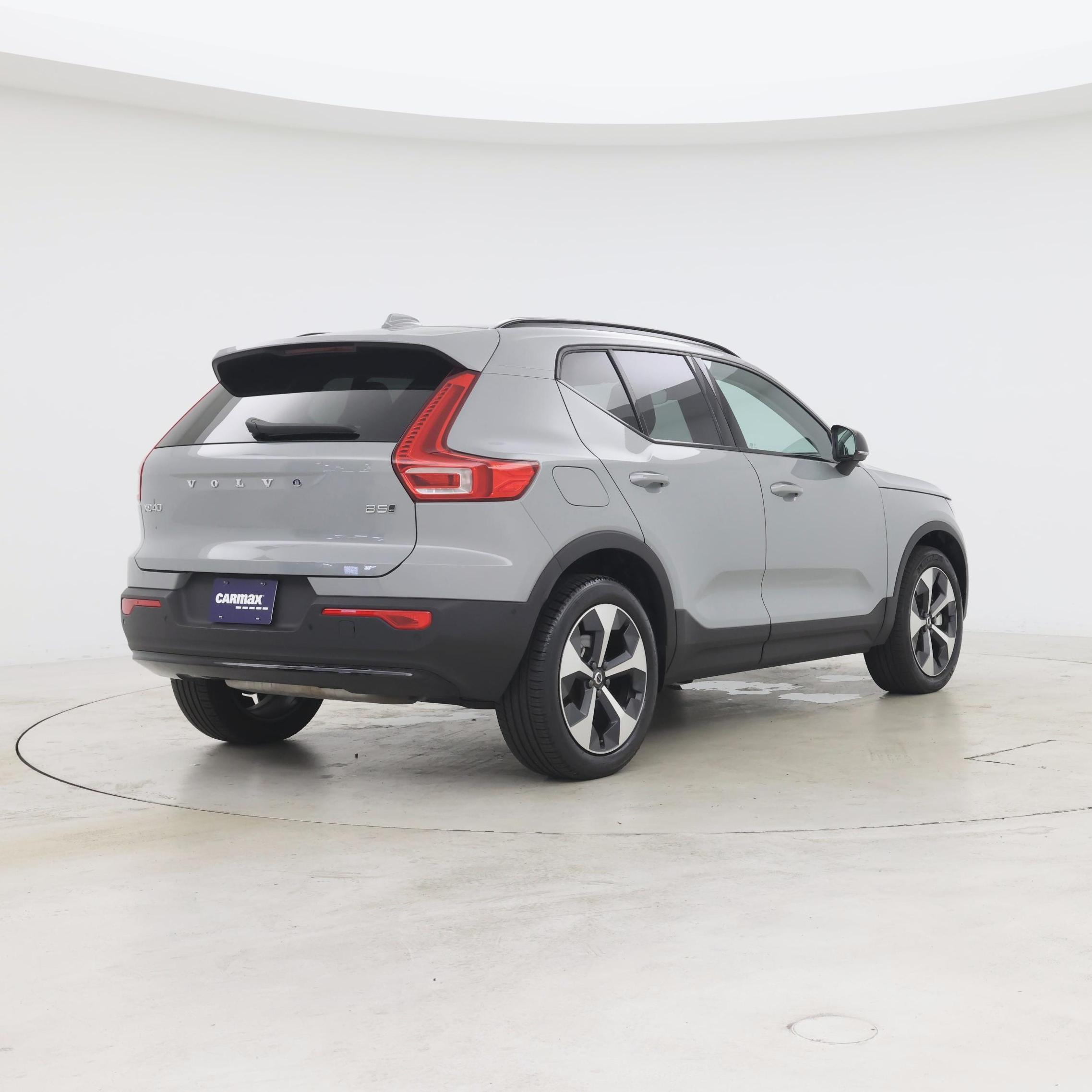Thumbnail: 2026 Volvo XC40 - 8