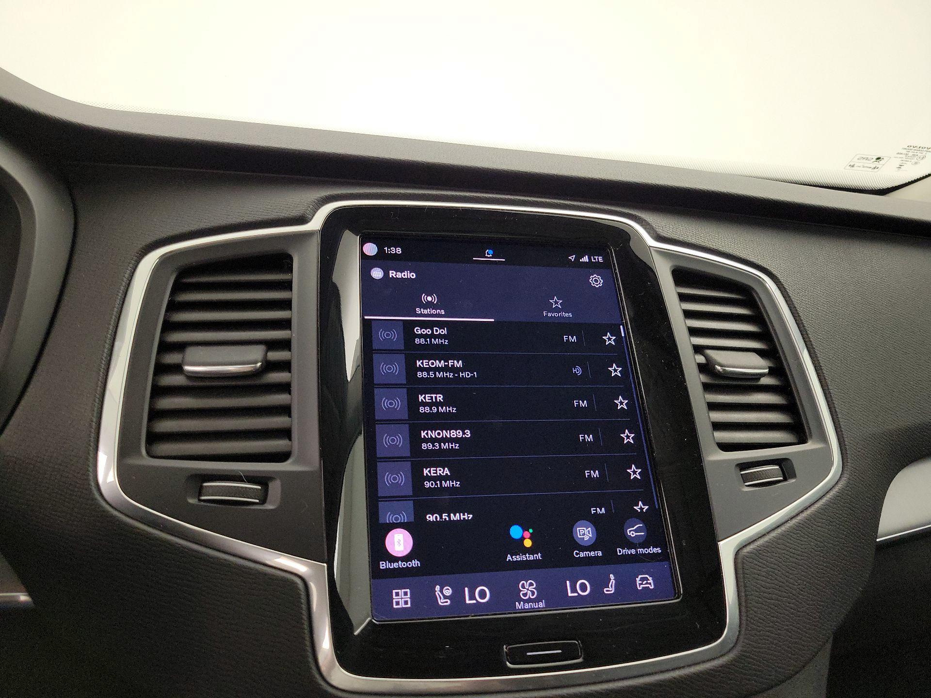 Thumbnail: 2023 Volvo XC90 - 16