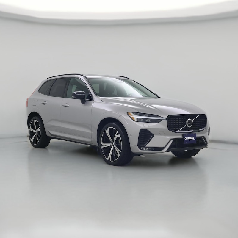 2023 Volvo XC60 B5 Ultimate Dark Theme