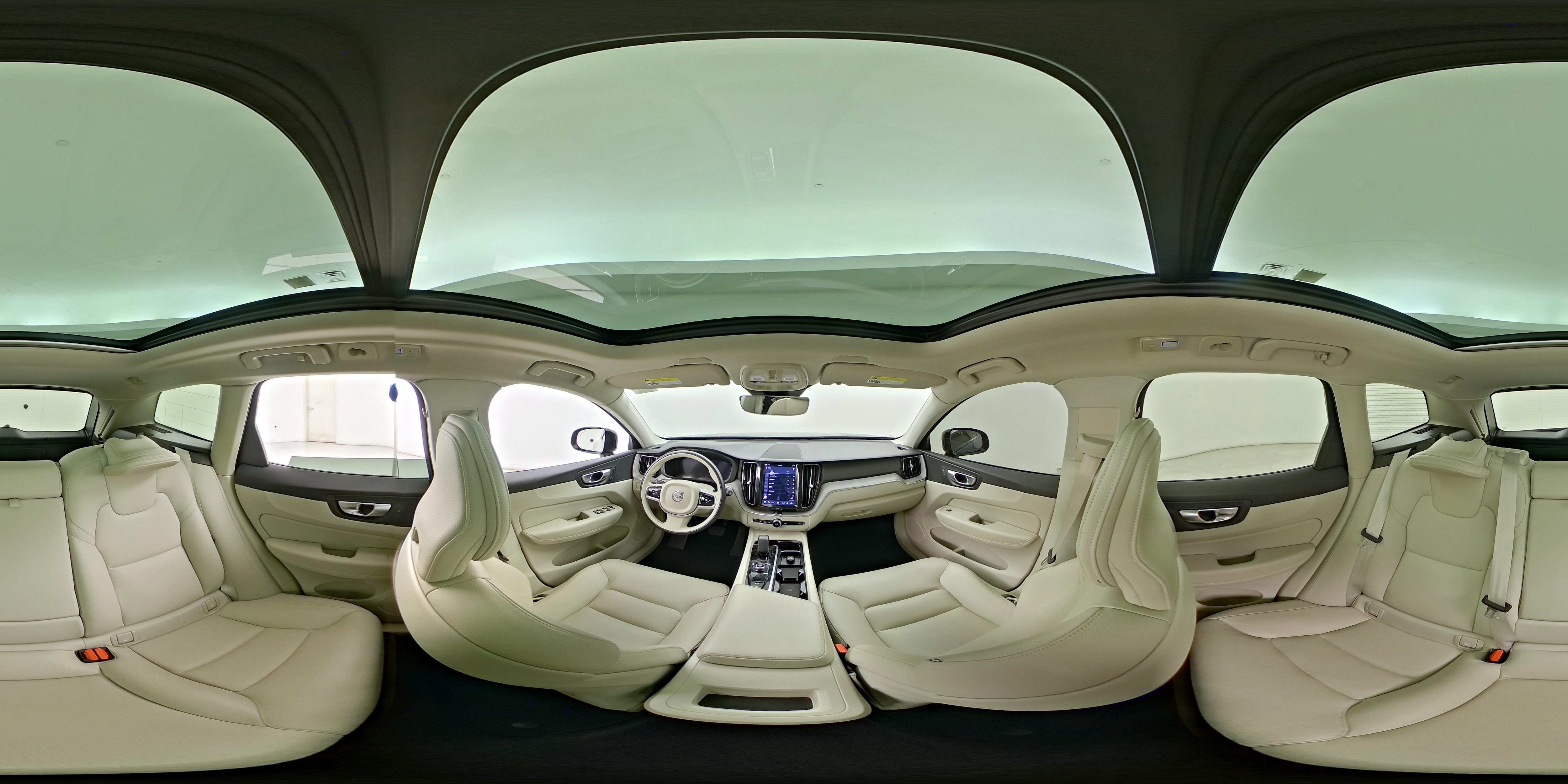 2024 Volvo XC60 Plus - Photo 26