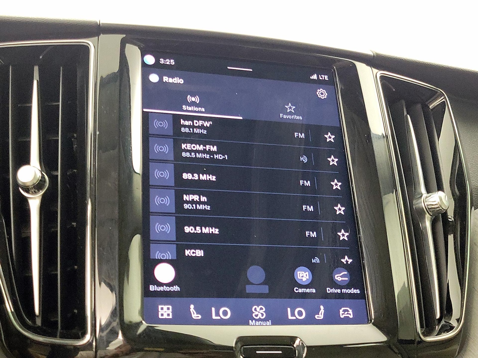 2024 Volvo XC60 Plus - Photo 16