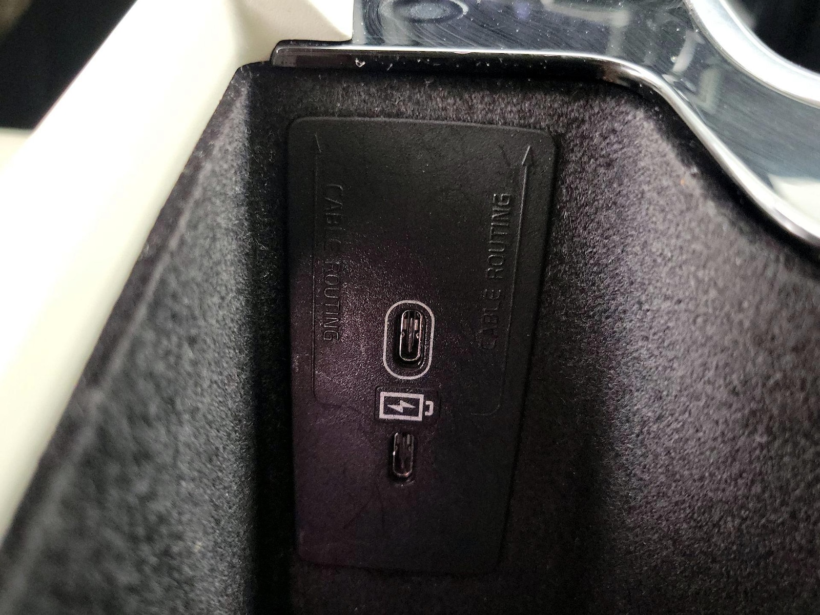 2024 Volvo XC60 Plus - Photo 19