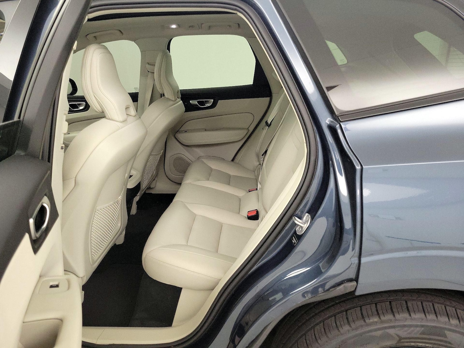 2024 Volvo XC60 Plus - Photo 21