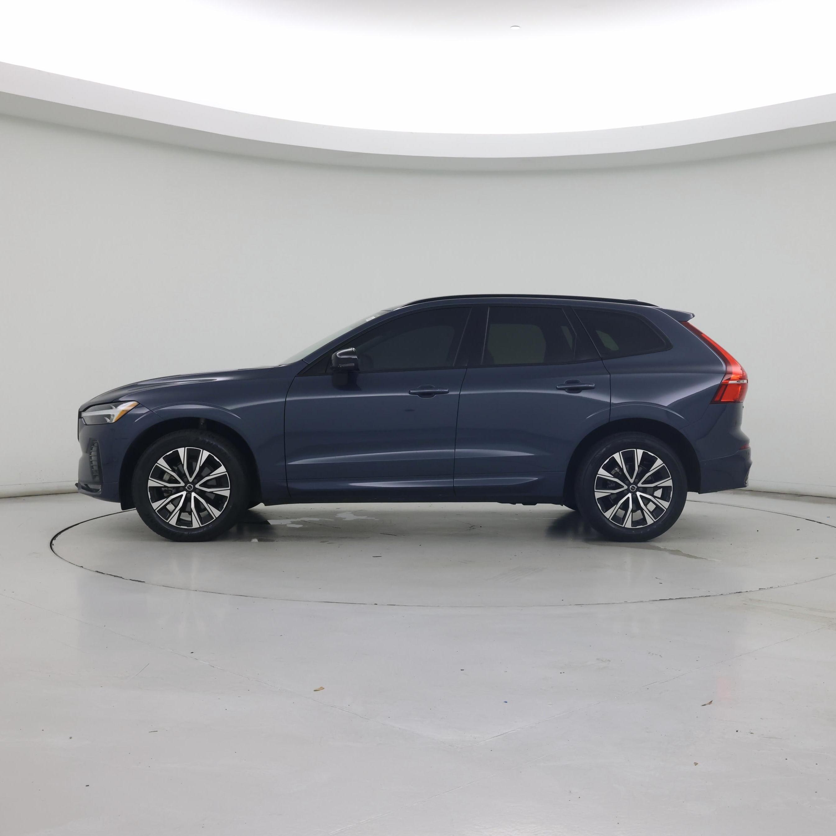 Thumbnail: 2024 Volvo XC60 - 3