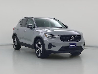2024 Volvo XC40 B5 Plus Dark Theme